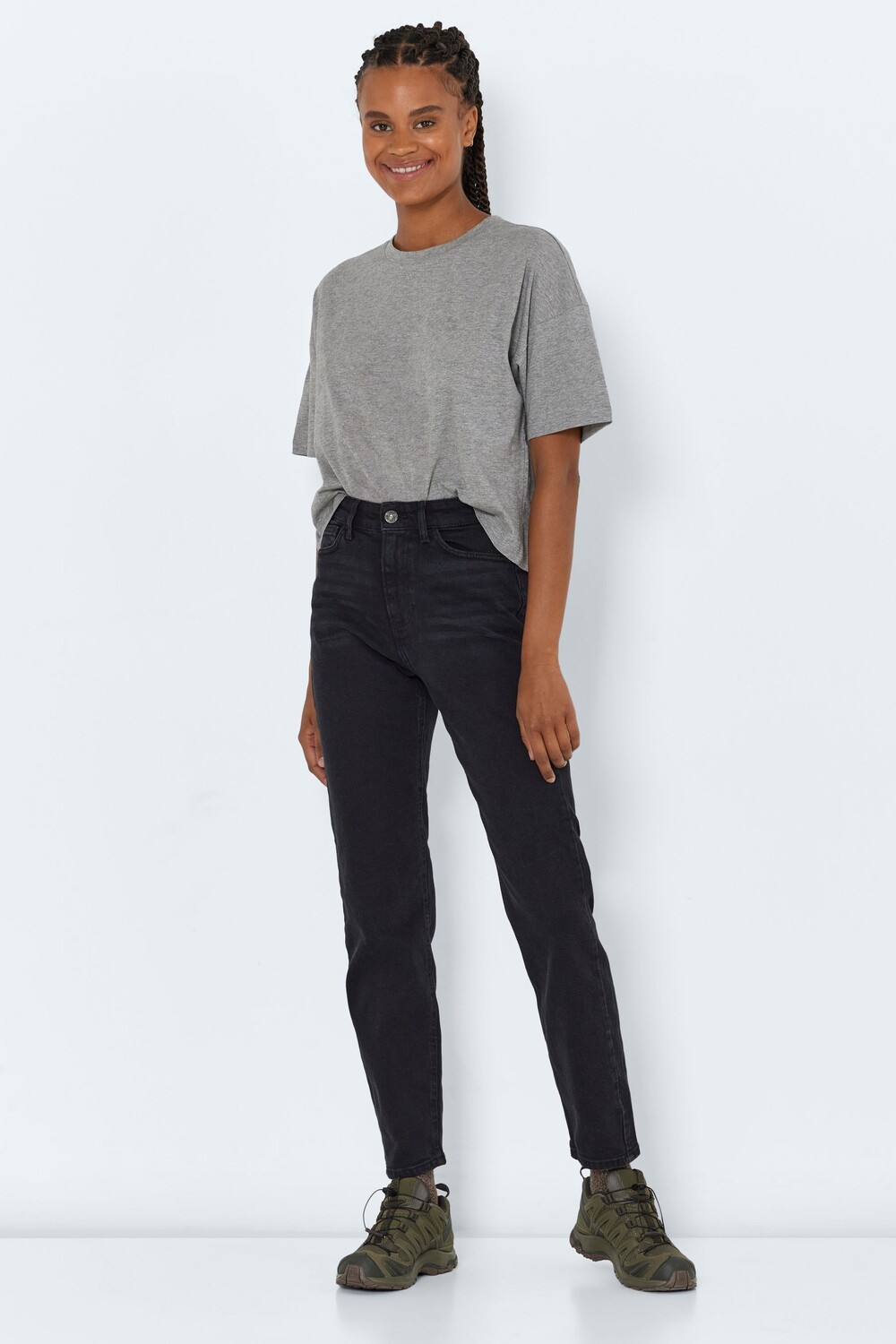 Джинсы с высокой талией и прямыми штанинами Noisy May, черный
Джинсы с высокой талией и прямыми штанинами Noisy May, черный