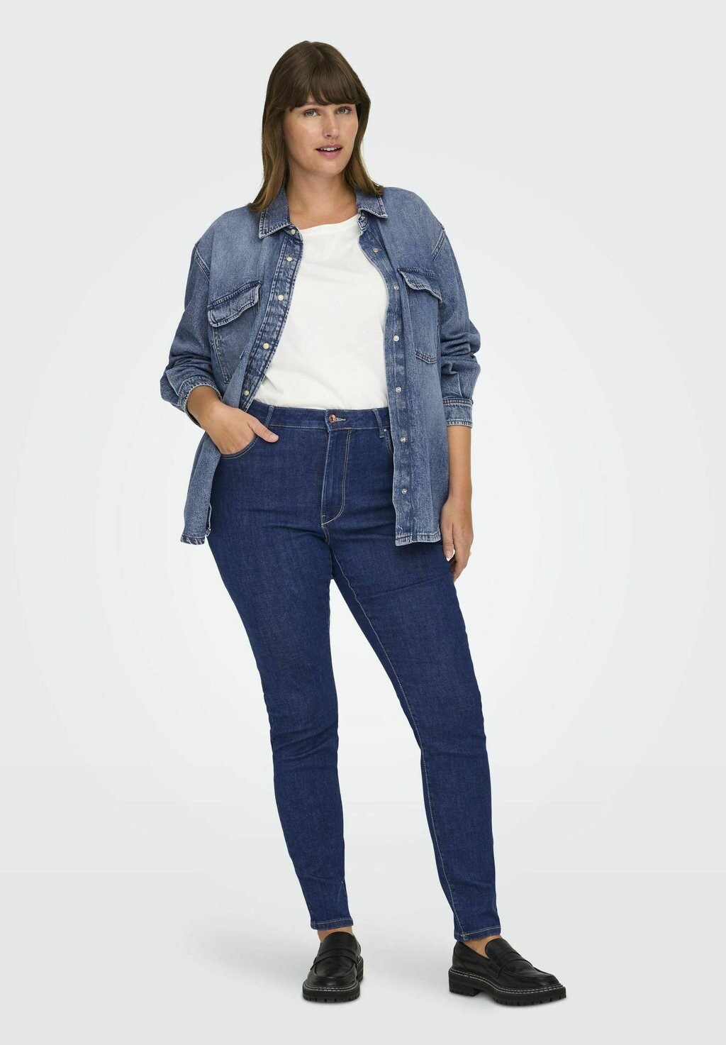 Джинсы облегающие CARROSE ONLY Carmakoma, синий деним
Джинсы облегающие CARROSE ONLY Carmakoma, синий деним