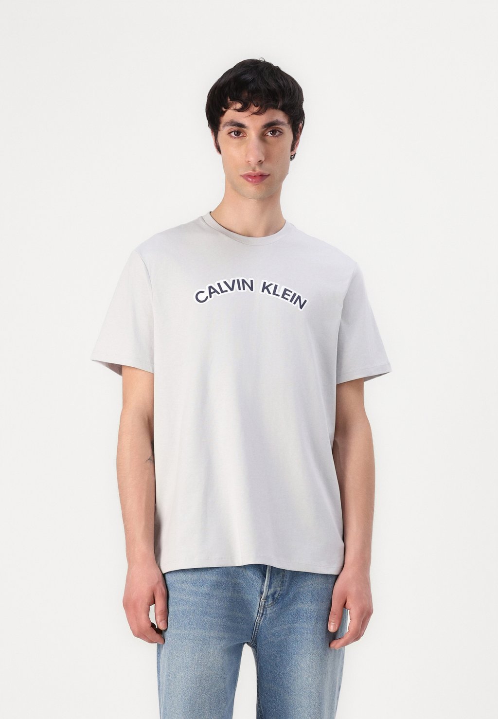 Футболка с принтом CURVE EASY TEE UNISEX Calvin Klein Jeans, цвет Gray Violet
Футболка с принтом CURVE EASY TEE UNISEX Calvin Klein Jeans, цвет Gray Violet