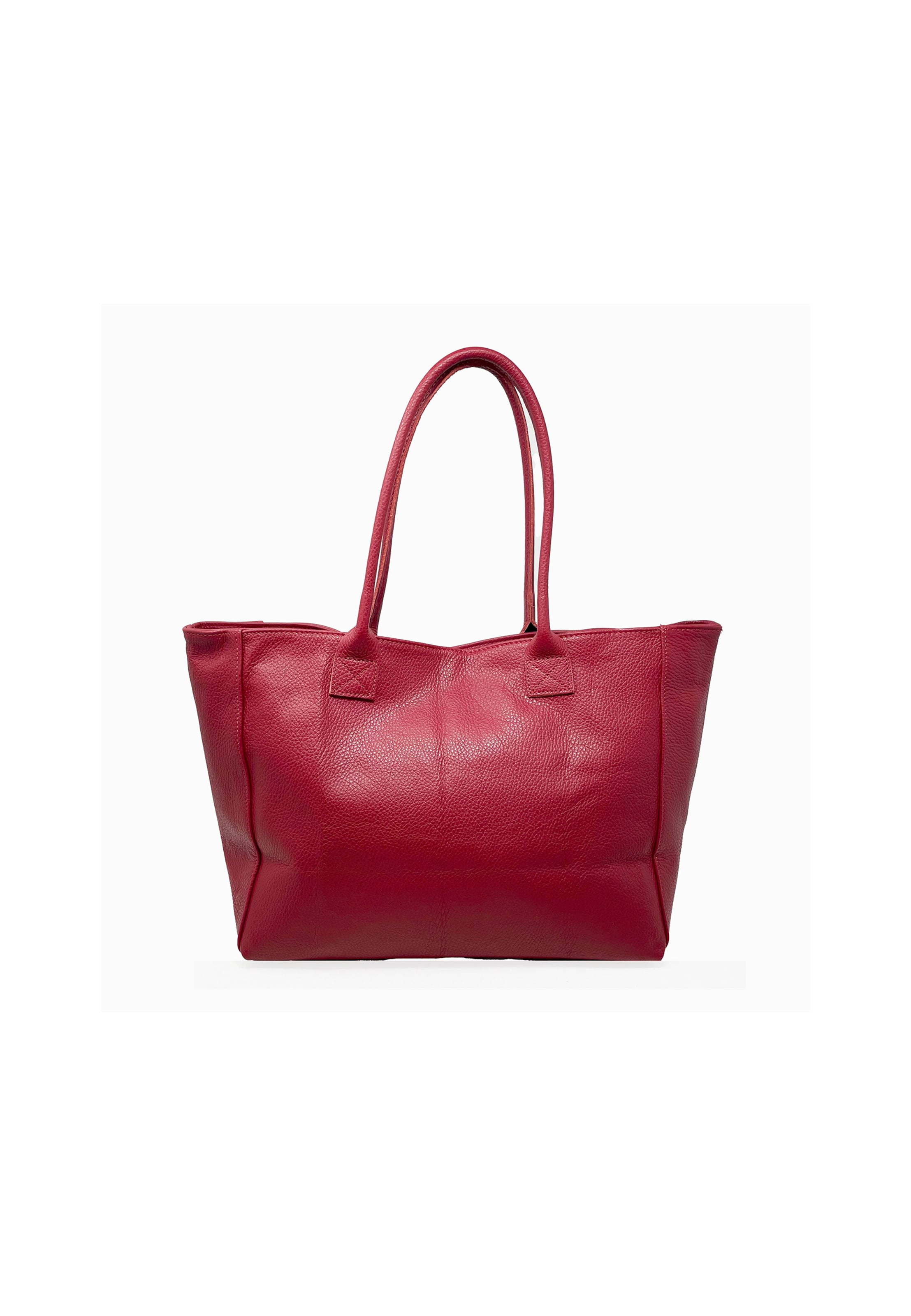 CHICCA BORSE Покупательница в красном
CHICCA BORSE Покупательница в красном