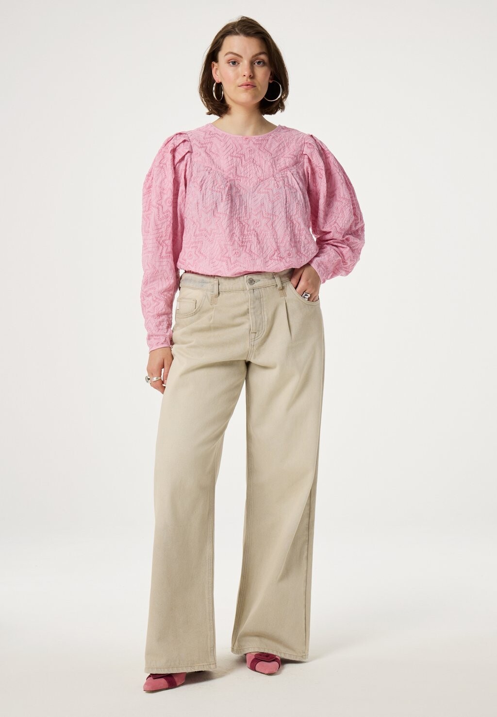 Блуза MYA ALLOVER EMBRO Fabienne Chapot, розовый
Блуза MYA ALLOVER EMBRO Fabienne Chapot, розовый