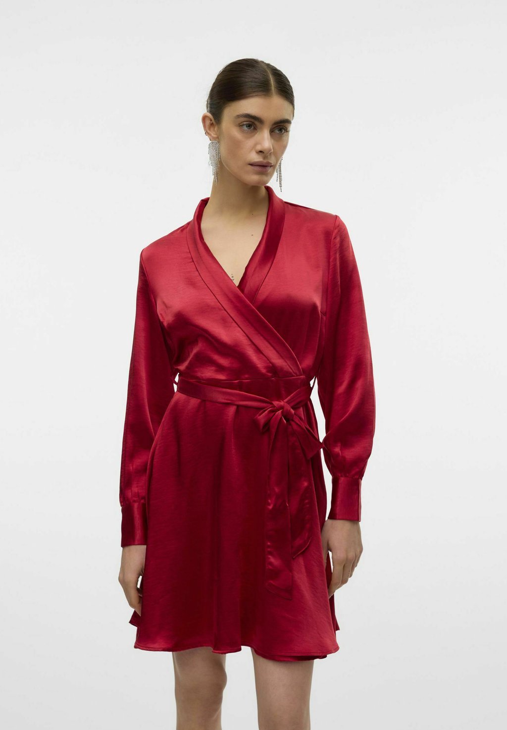 Повседневное платье VMBEA KURZES Vero Moda, темно-красный
Повседневное платье VMBEA KURZES Vero Moda, темно-красный