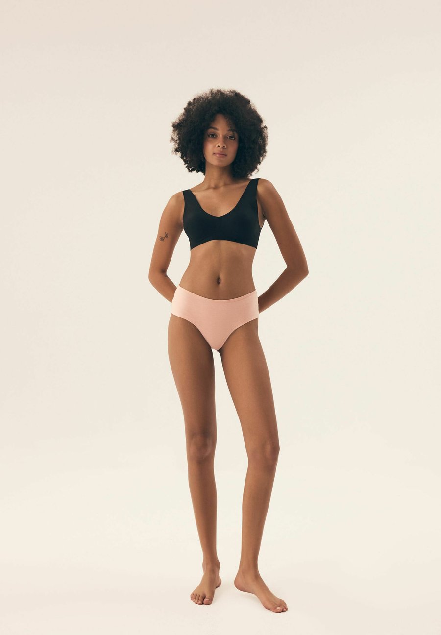 Брифы Henderson PA-PA, Black Beige Pink/Black
Брифы Henderson PA-PA, Black Beige Pink/Black