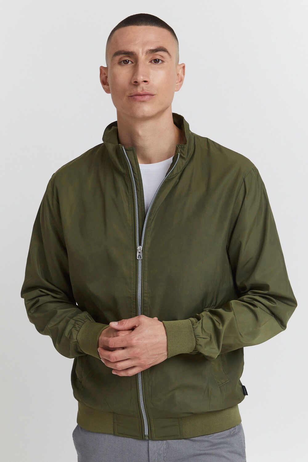 Куртка 11 Project Kapuzensweatjacke, зеленый
Куртка 11 Project Kapuzensweatjacke, зеленый