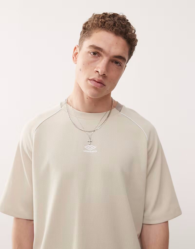 Футболка с сетчатыми вставками бежевого цвета Umbro, Бежевый, Футболка с сетчатыми вставками бежевого цвета Umbro
Футболка с сетчатыми вставками бежевого цвета Umbro, Бежевый, Футболка с сетчатыми вставками бежевого цвета Umbro