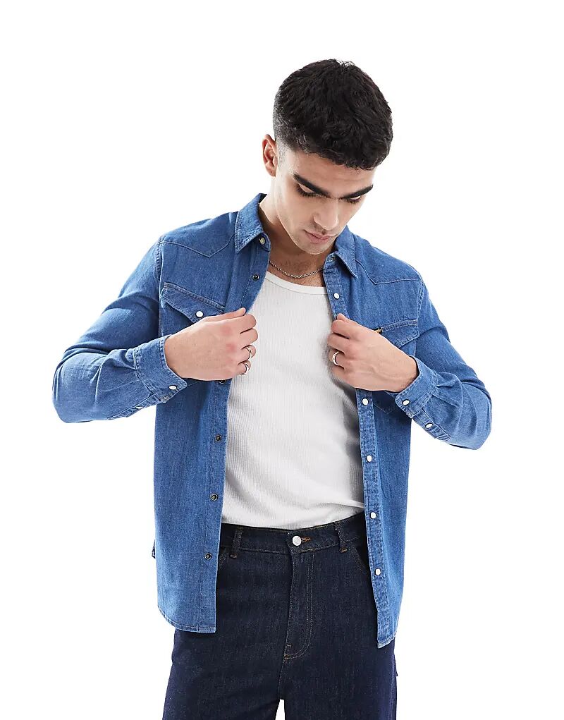 Джинсовая рубашка в стиле вестерн, средне-синего цвета Wrangler
Джинсовая рубашка в стиле вестерн, средне-синего цвета Wrangler