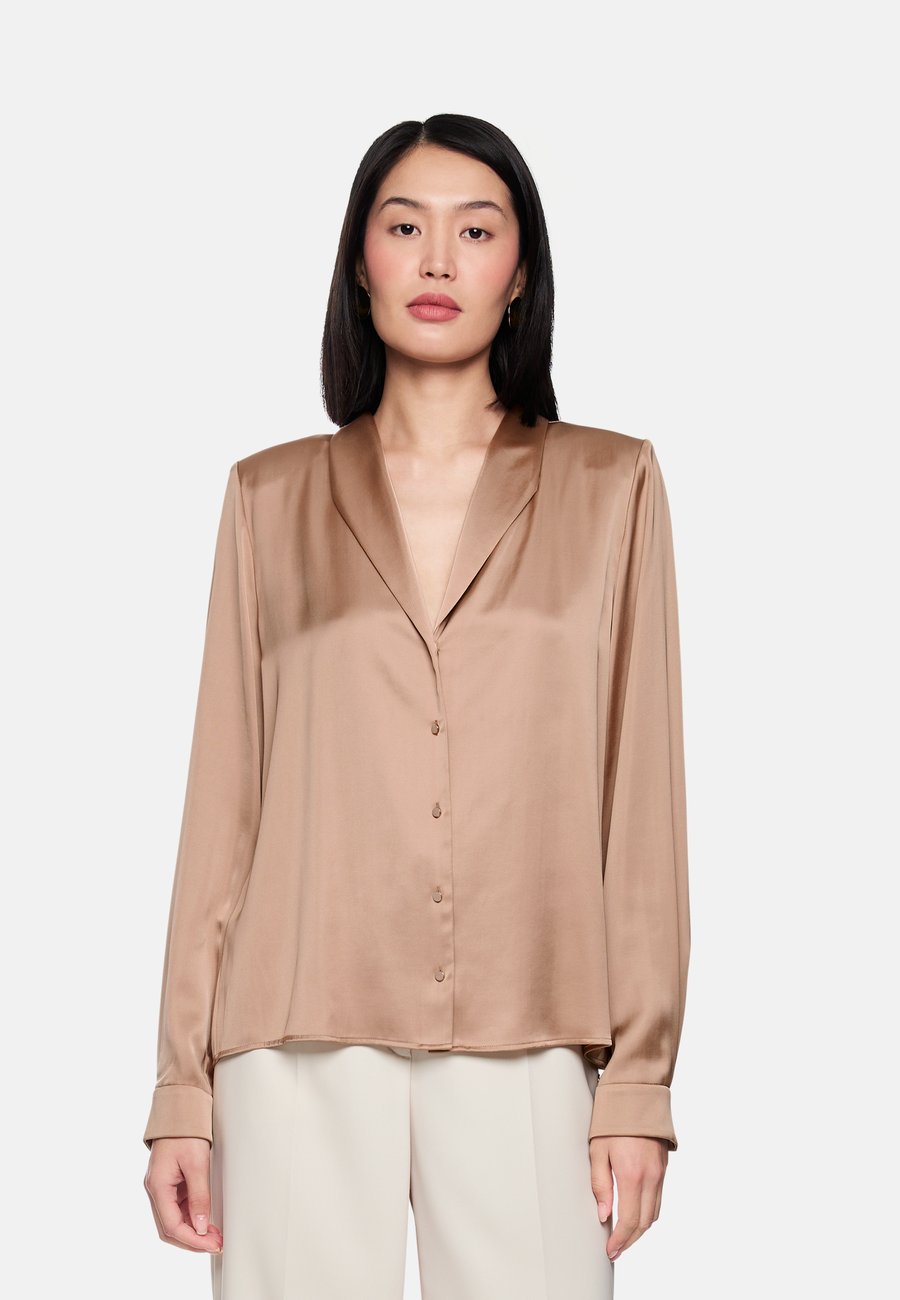 Блуза Marc Cain Button-down blouse, Warm Taupe New/Taupe
Блуза Marc Cain Button-down blouse, Warm Taupe New/Taupe