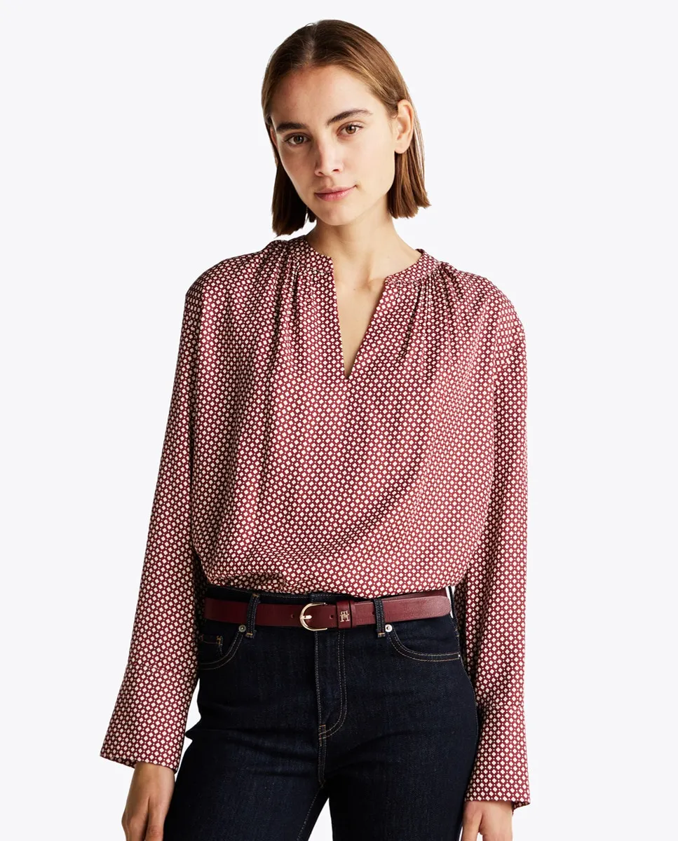 Женская струящаяся блуза с длинными рукавами и V-образным вырезом Tommy Hilfiger, красный 
Женская струящаяся блуза с длинными рукавами и V-образным вырезом Tommy Hilfiger, красный