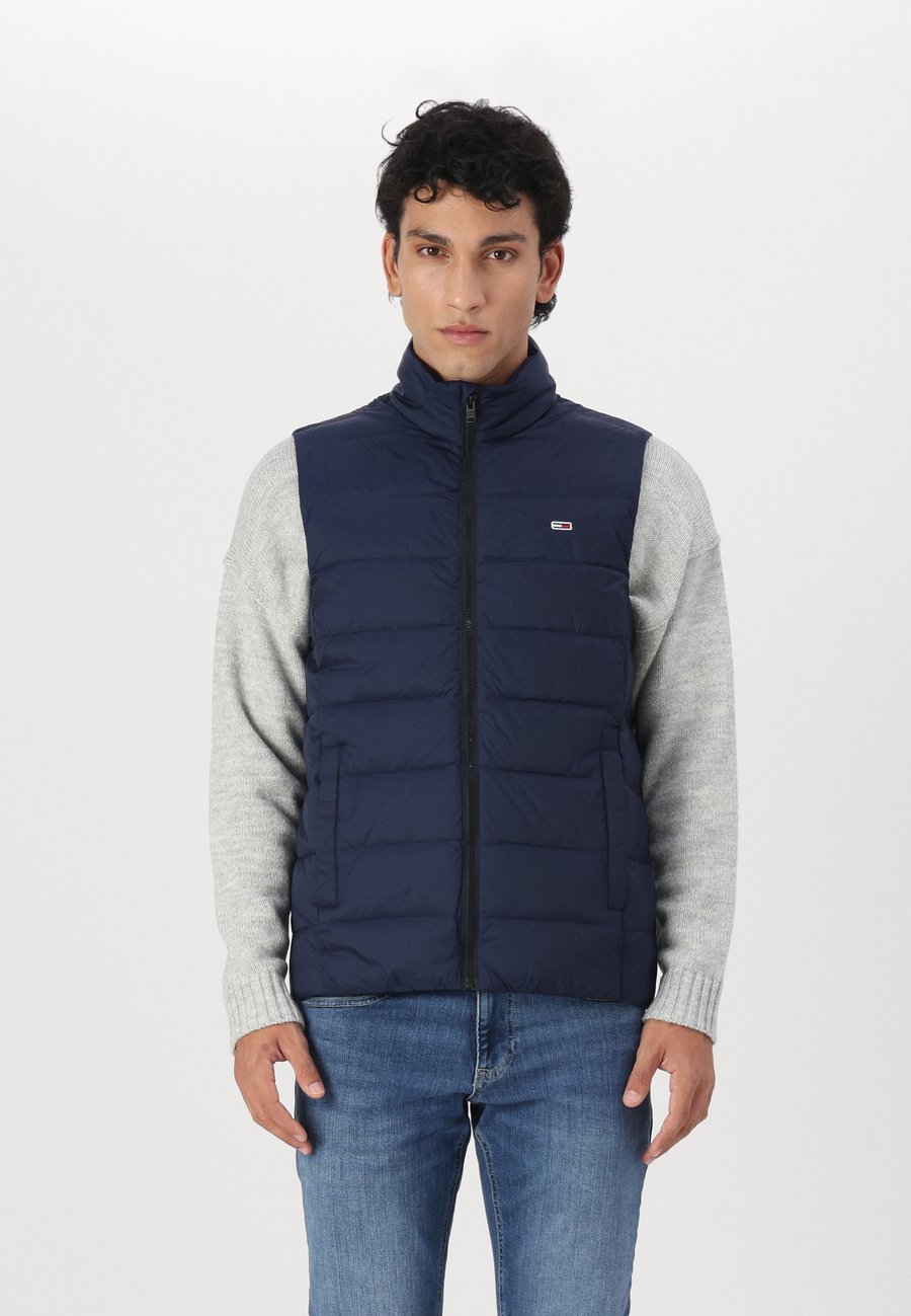 Куртка Tommy Jeans Waistcoat, Dark Night Navy/Dark Blue
Куртка Tommy Jeans Waistcoat, Dark Night Navy/Dark Blue
