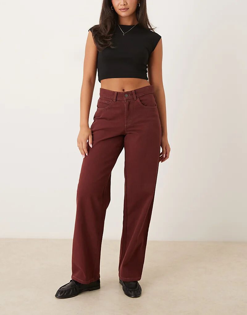 Джинсы Dickies Herndon Baggy Fit Denim темно-бордового цвета
Джинсы Dickies Herndon Baggy Fit Denim темно-бордового цвета