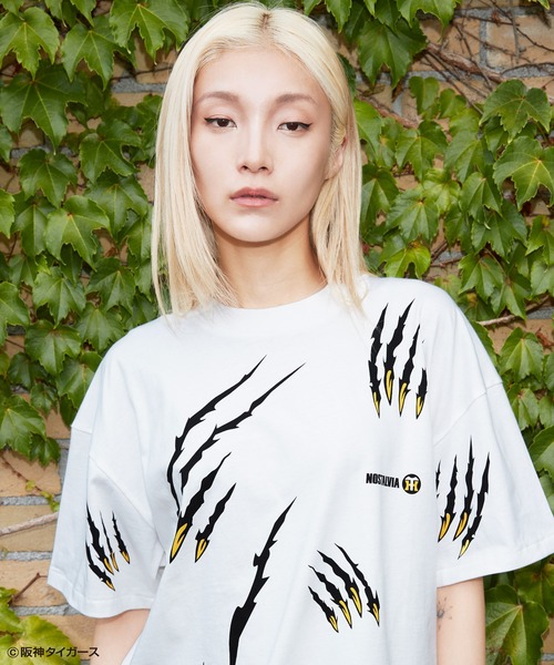 Футболка с принтом, коллаборация Hanshin Tigers NOSTALVIA, белая
Футболка с принтом, коллаборация Hanshin Tigers NOSTALVIA, белая