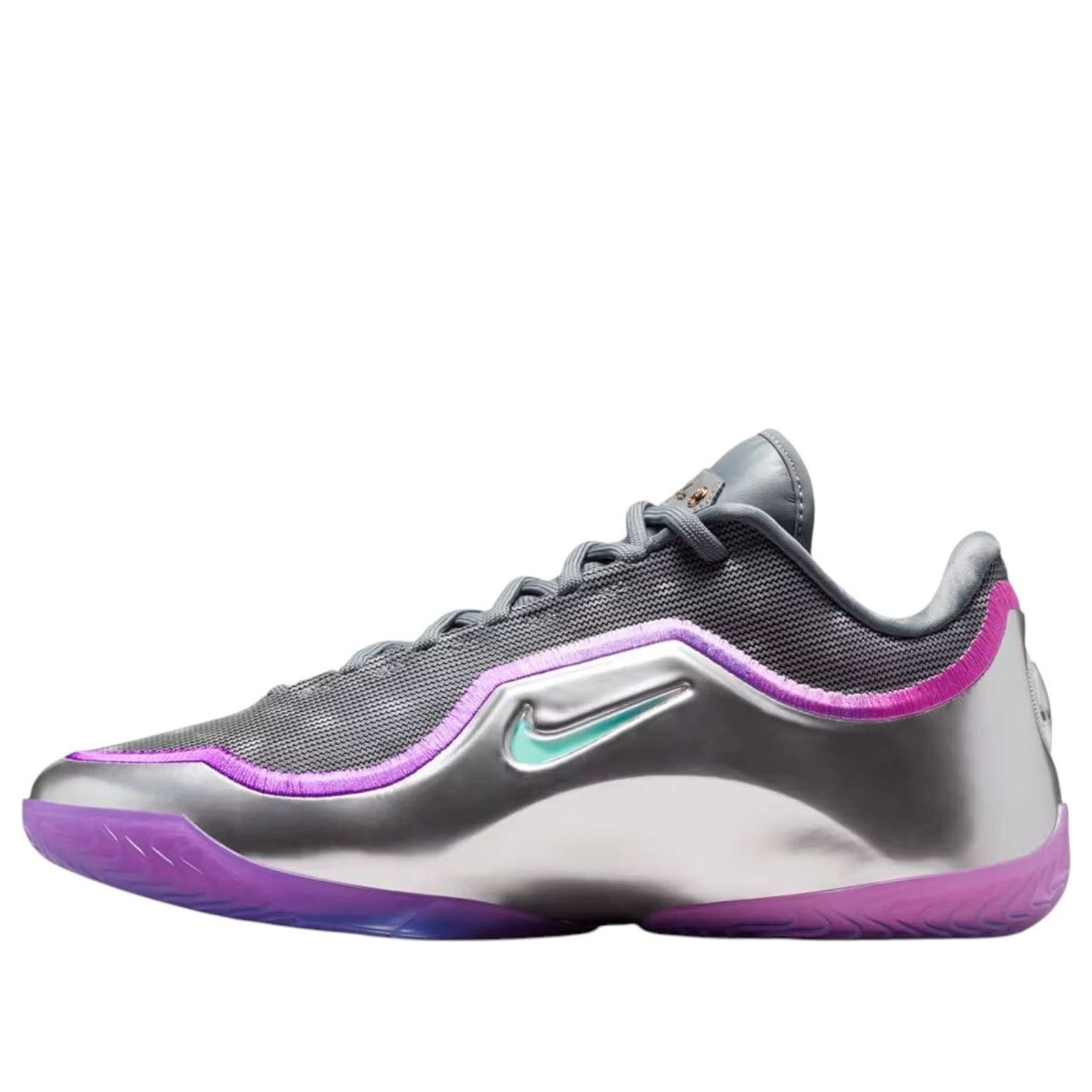 Кроссовки Nike LeBron 23 'Bubble Boy'
Кроссовки Nike LeBron 23 'Bubble Boy'