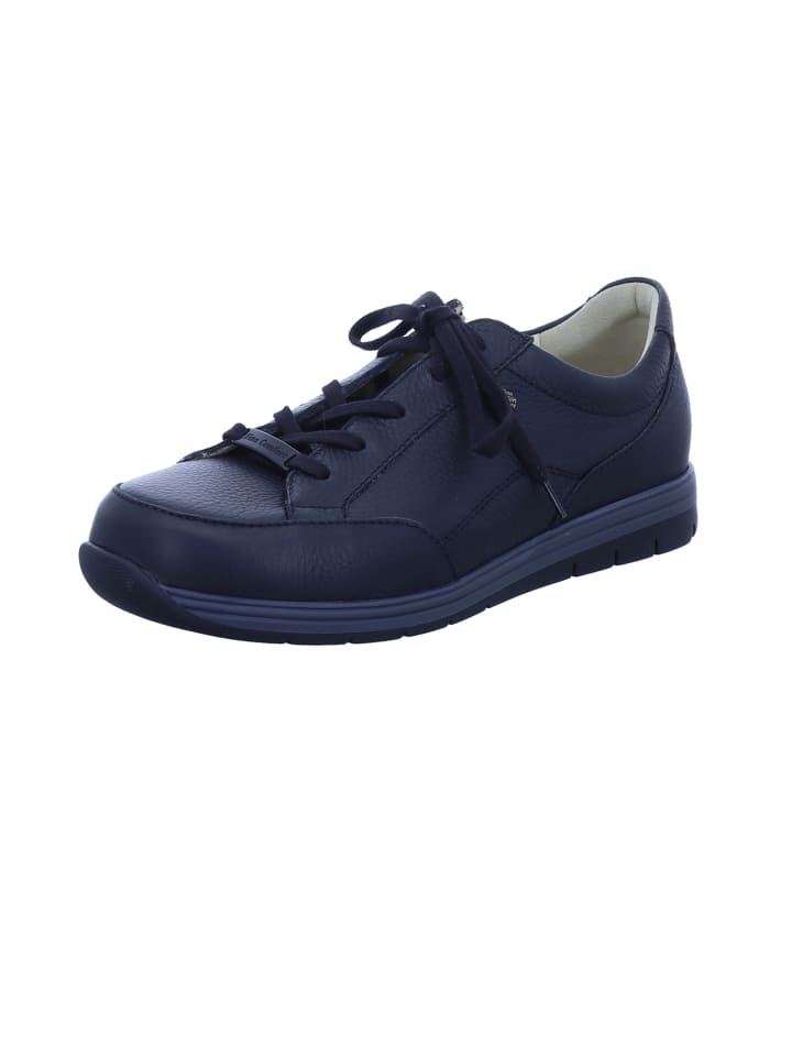 Низкие кеды черного цвета Finn Comfort
Низкие кеды черного цвета Finn Comfort