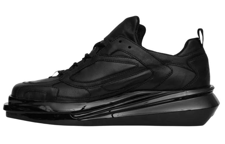 Массивные кроссовки на шнуровке 1017 ALYX 9SM
Массивные кроссовки на шнуровке 1017 ALYX 9SM