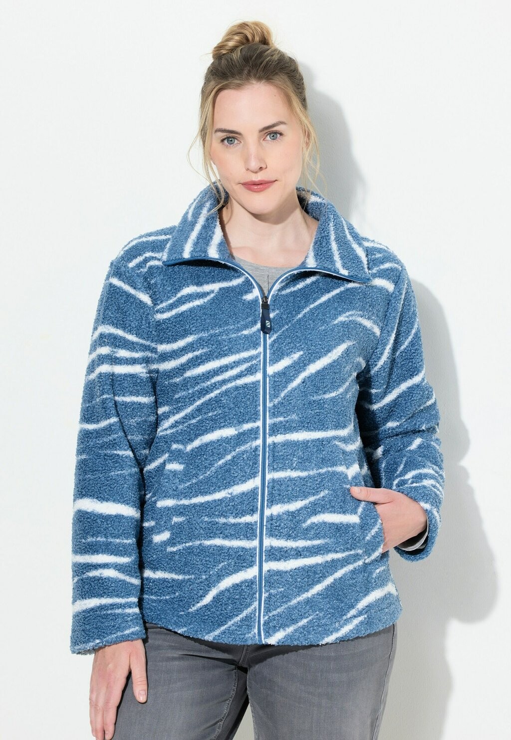 Флисовая куртка LAURASØN, синий деним
Флисовая куртка LAURASØN, синий деним