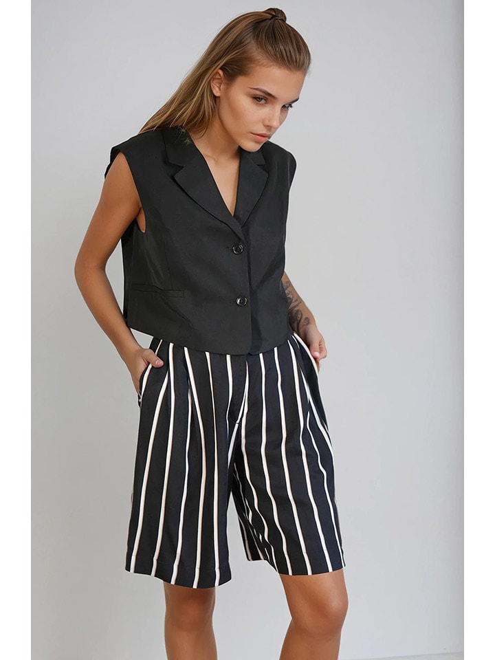 Тканевые шорты Monki, черный
Тканевые шорты Monki, черный