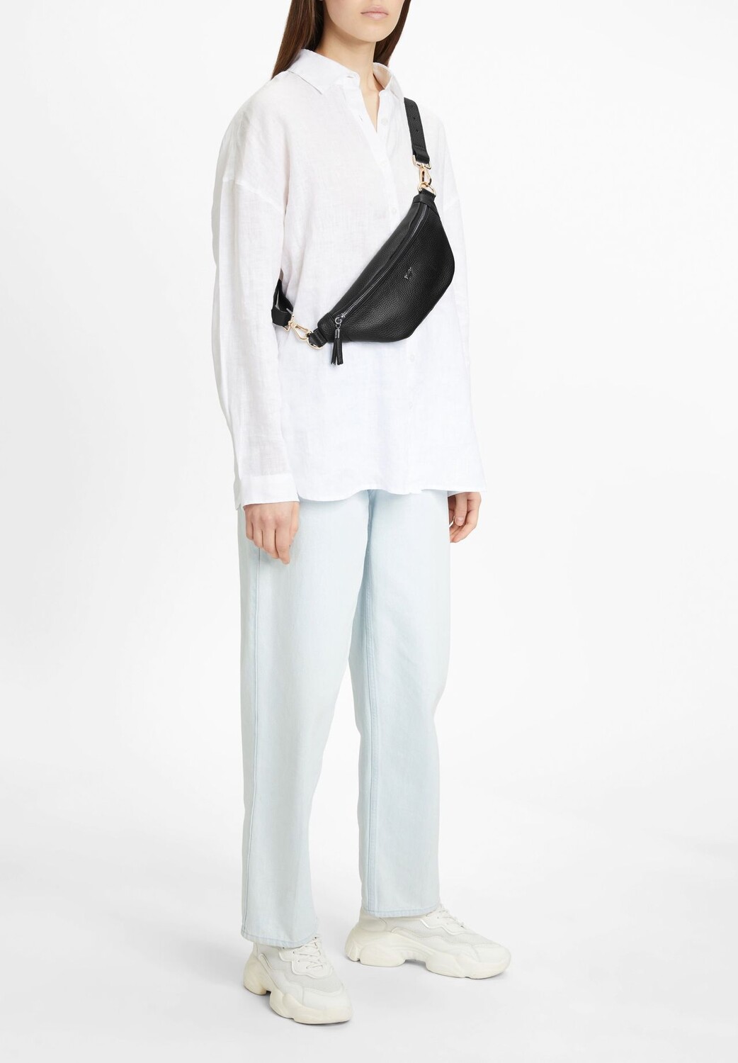 Поясная сумка, кожаная, эмблема, однотонная, женская BRAUN BÜFFEL, черный
Поясная сумка, кожаная, эмблема, однотонная, женская BRAUN BÜFFEL, черный