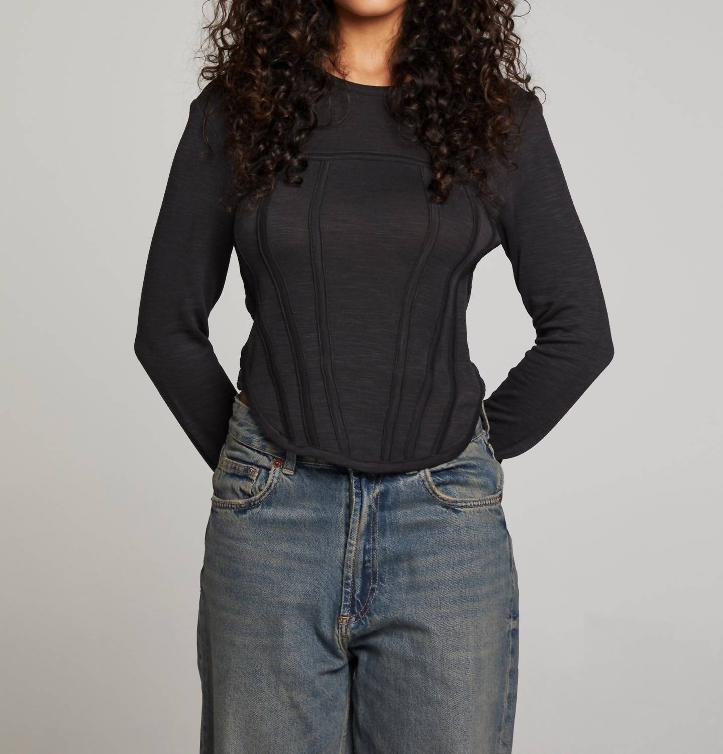 Корсетный топ с присборенной спиной черного цвета Chaser
Корсетный топ с присборенной спиной черного цвета Chaser