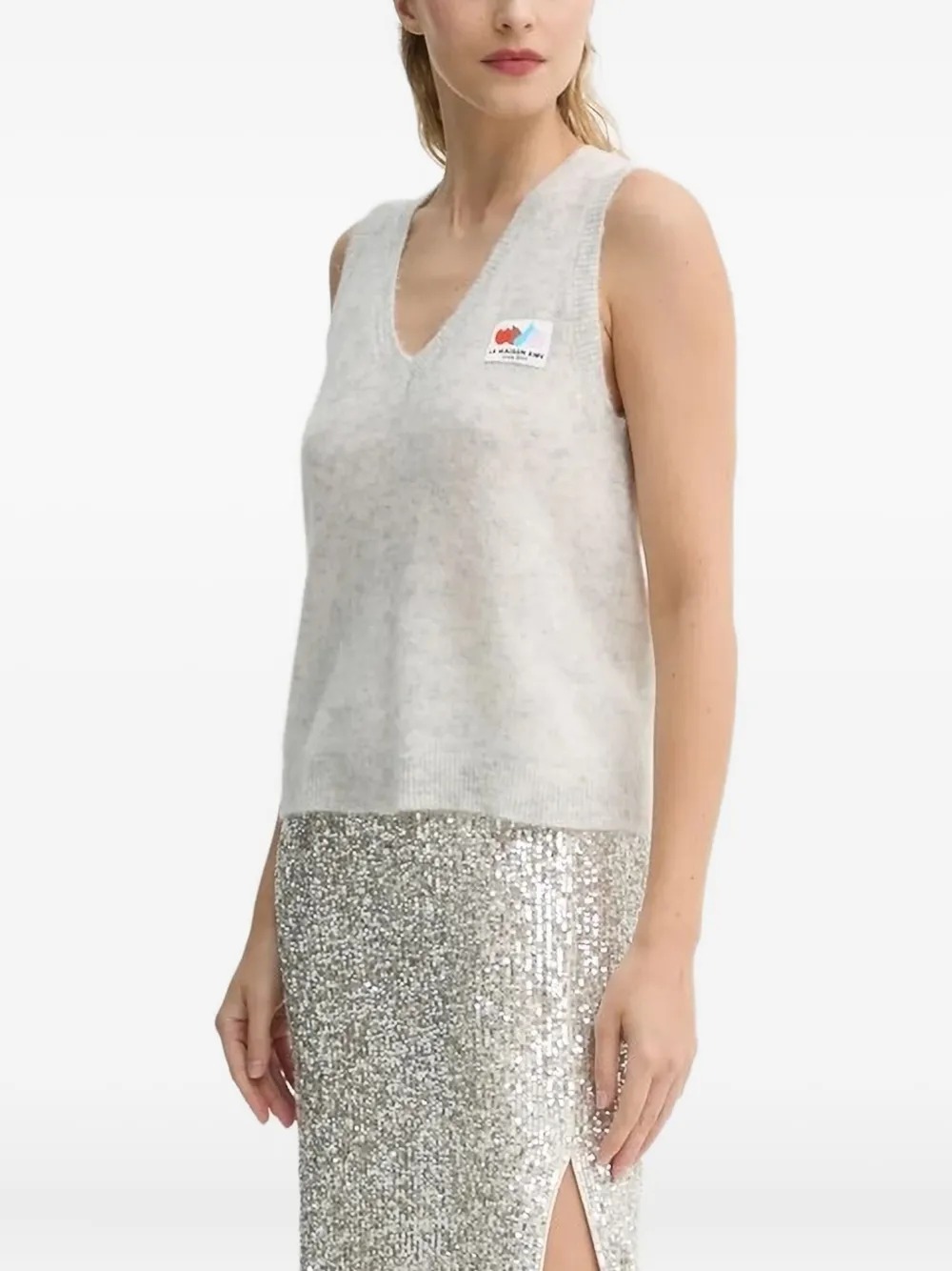 Топ с V-образным вырезом и нашивкой-логотипом American Vintage, серый
Топ с V-образным вырезом и нашивкой-логотипом American Vintage, серый