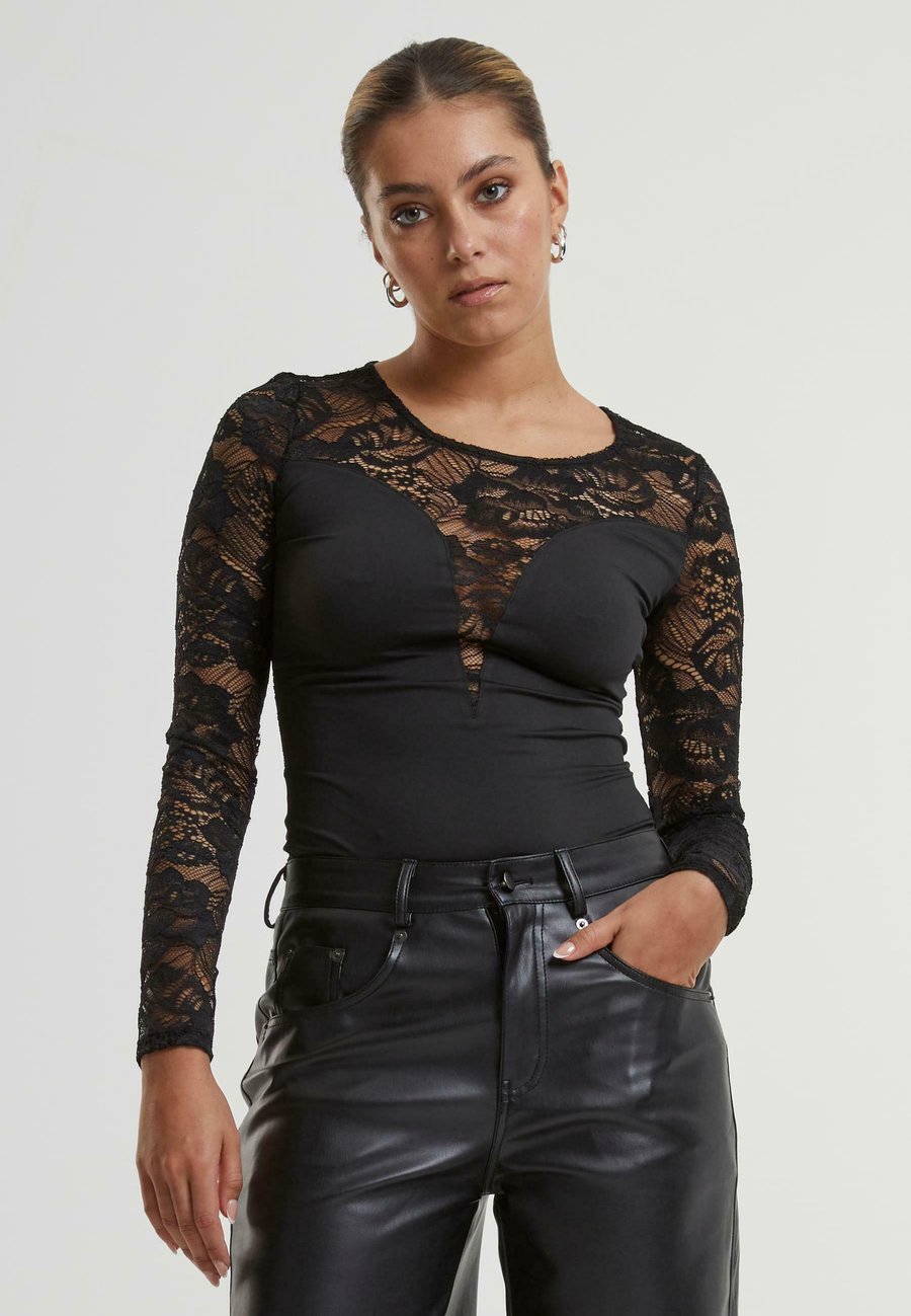 Блуза Urban Classics ROUND NECK , Black
Блуза Urban Classics ROUND NECK , Black