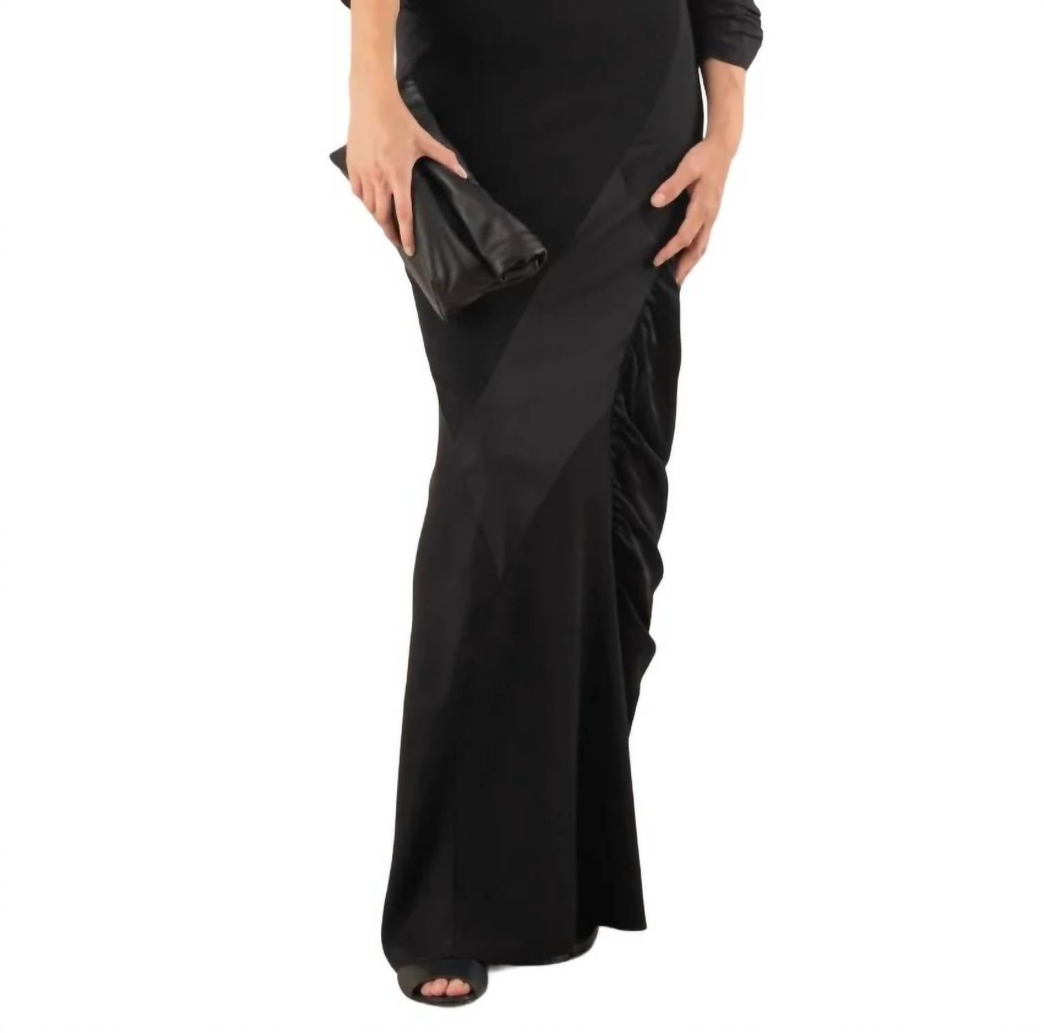 Платье-коллаж в черном цвете Cortana
Платье-коллаж в черном цвете Cortana