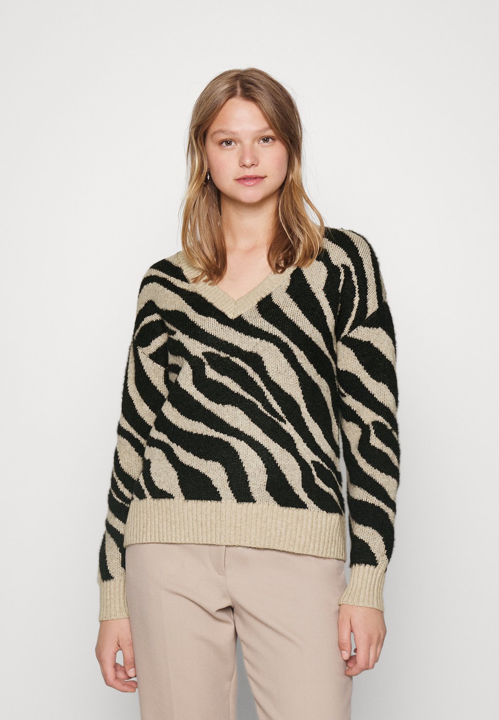 Свитер VIRIL FEAMI V NECK VILA, цвет Natural Melange
Свитер VIRIL FEAMI V NECK VILA, цвет Natural Melange