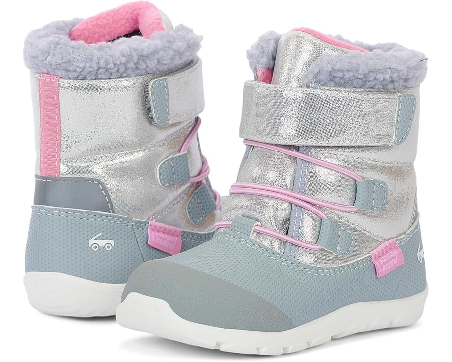 Ботинки See Kai Run Gilman WP/IN, цвет Silver Shimmer
Ботинки See Kai Run Gilman WP/IN, цвет Silver Shimmer