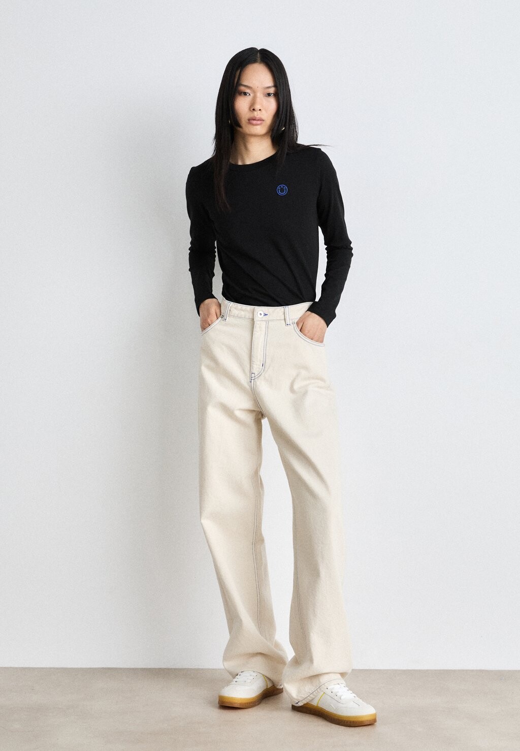 Топ с длинными рукавами DALIRIA HUGO, черный
Топ с длинными рукавами DALIRIA HUGO, черный