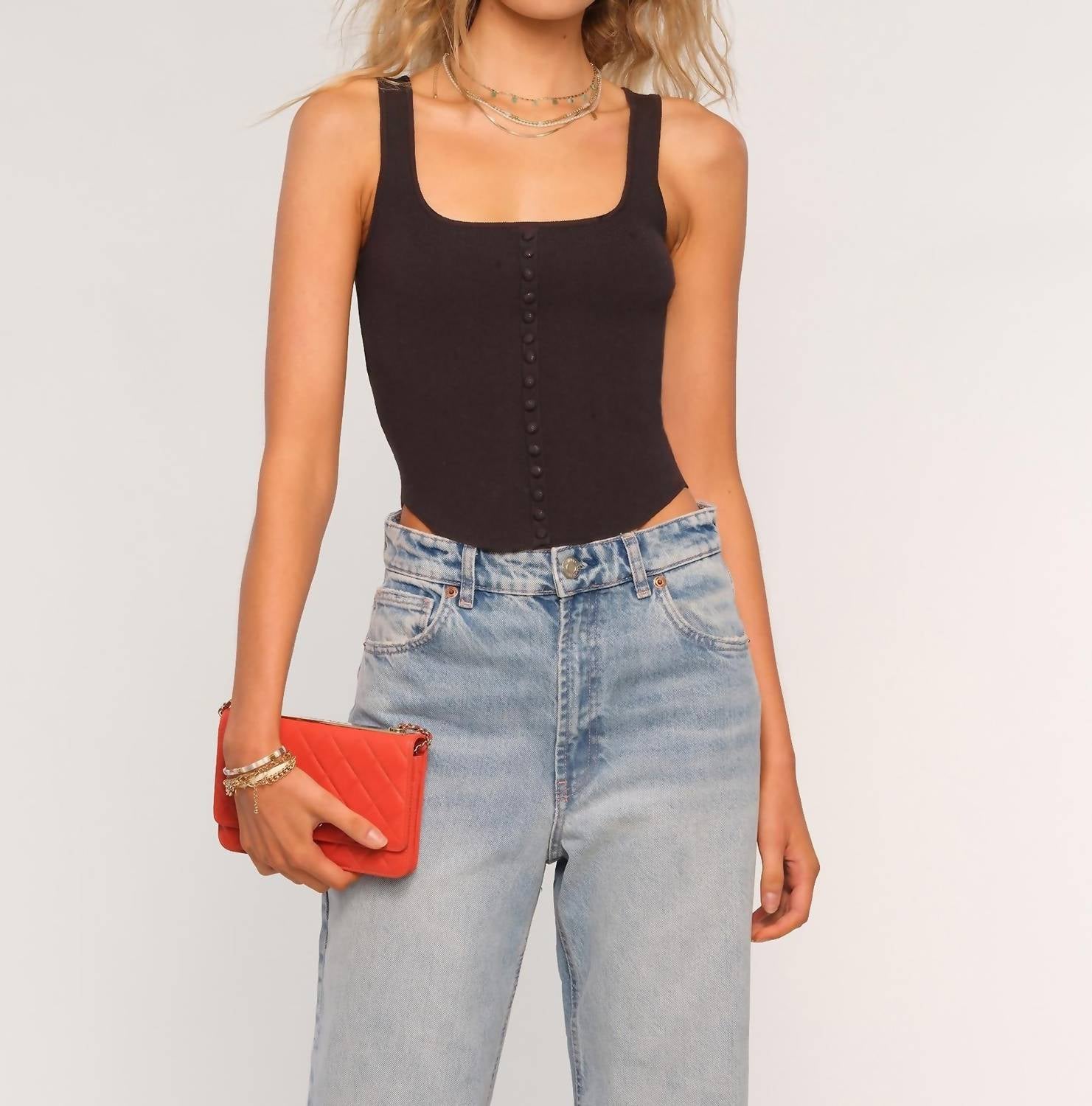 Футболка-майка Parker черная Heartloom
Футболка-майка Parker черная Heartloom