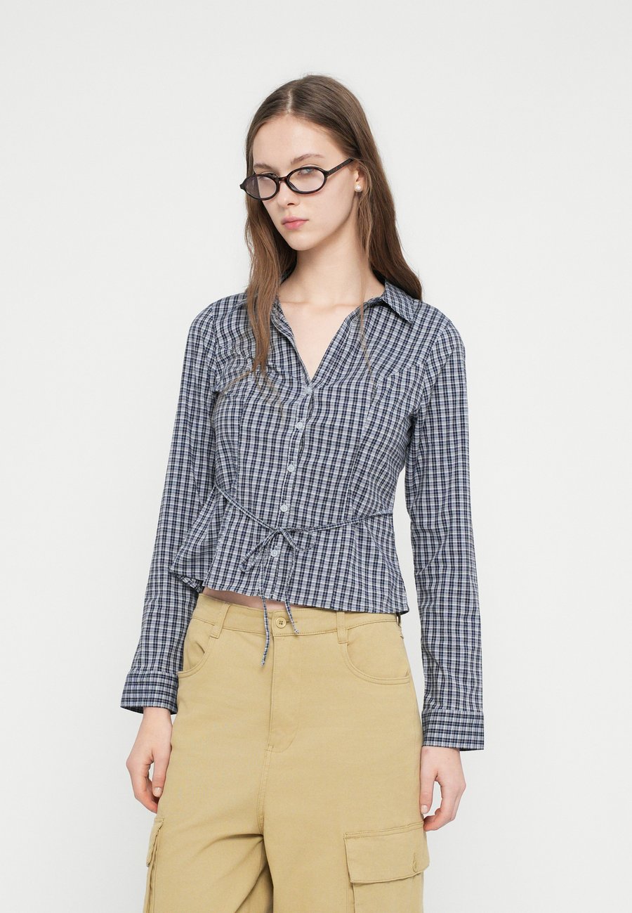 Блуза Hollister Co. SLIM SHIRTING , Dark Blue
Блуза Hollister Co. SLIM SHIRTING , Dark Blue