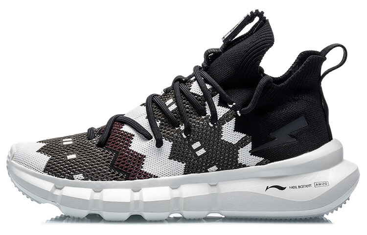 Neil Barrett X Essence 2.3 Кроссовки Lifestyle для мужчин, средний верх, черный/белый Lining
Neil Barrett X Essence 2.3 Кроссовки Lifestyle для мужчин, средний верх, черный/белый Lining