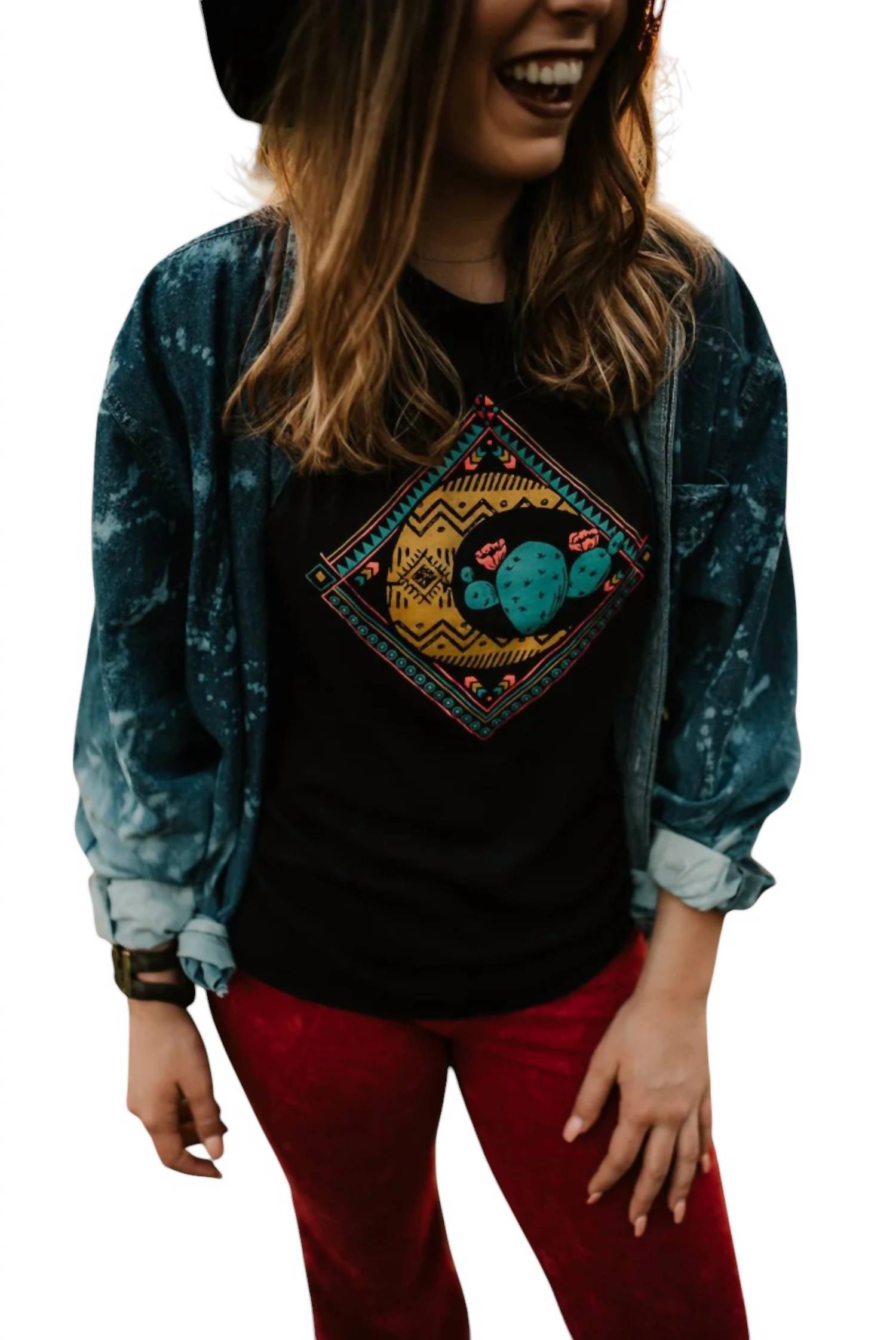 Выбеленный топ на пуговицах из потертого денима темно-синего цвета SOUTHERN BLISS
Выбеленный топ на пуговицах из потертого денима темно-синего цвета SOUTHERN BLISS