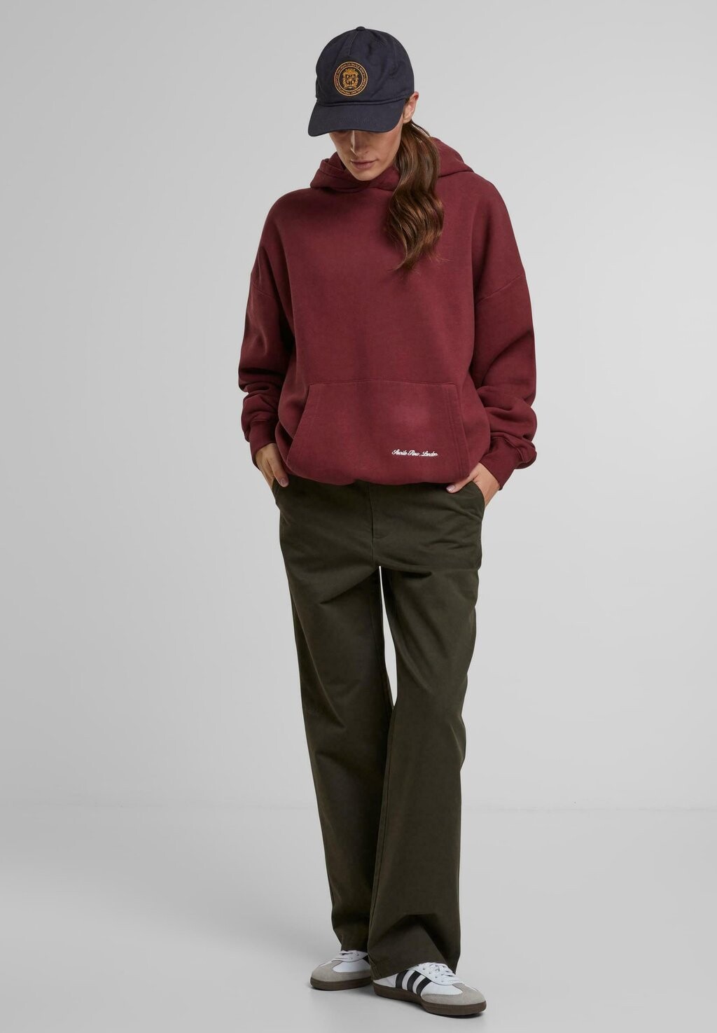 Брюки PROHIBITED, зеленый
Брюки PROHIBITED, зеленый