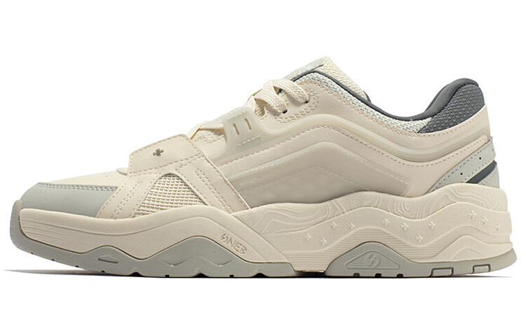 Кеды мужские, обувь для скейтбординга низкая серый/бежевая At One Point 361°
Кеды мужские, обувь для скейтбординга низкая серый/бежевая At One Point 361°