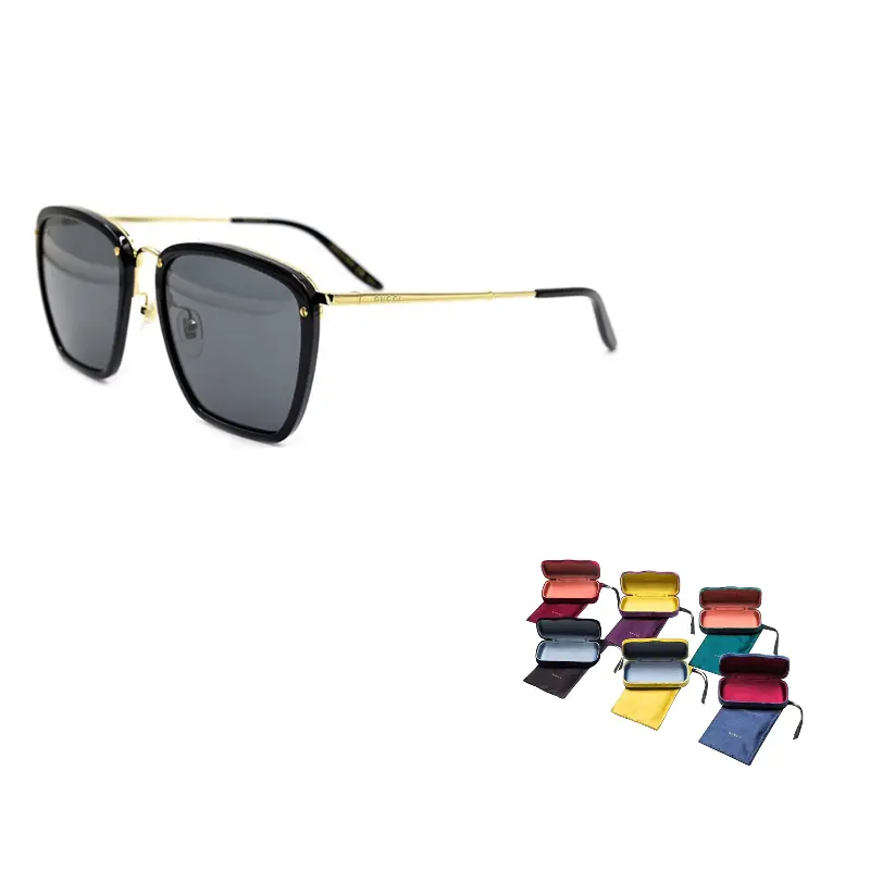 Квадратные солнцезащитные очки Gucci, черный frame with светлый черный lens 001
Квадратные солнцезащитные очки Gucci, черный frame with светлый черный lens 001