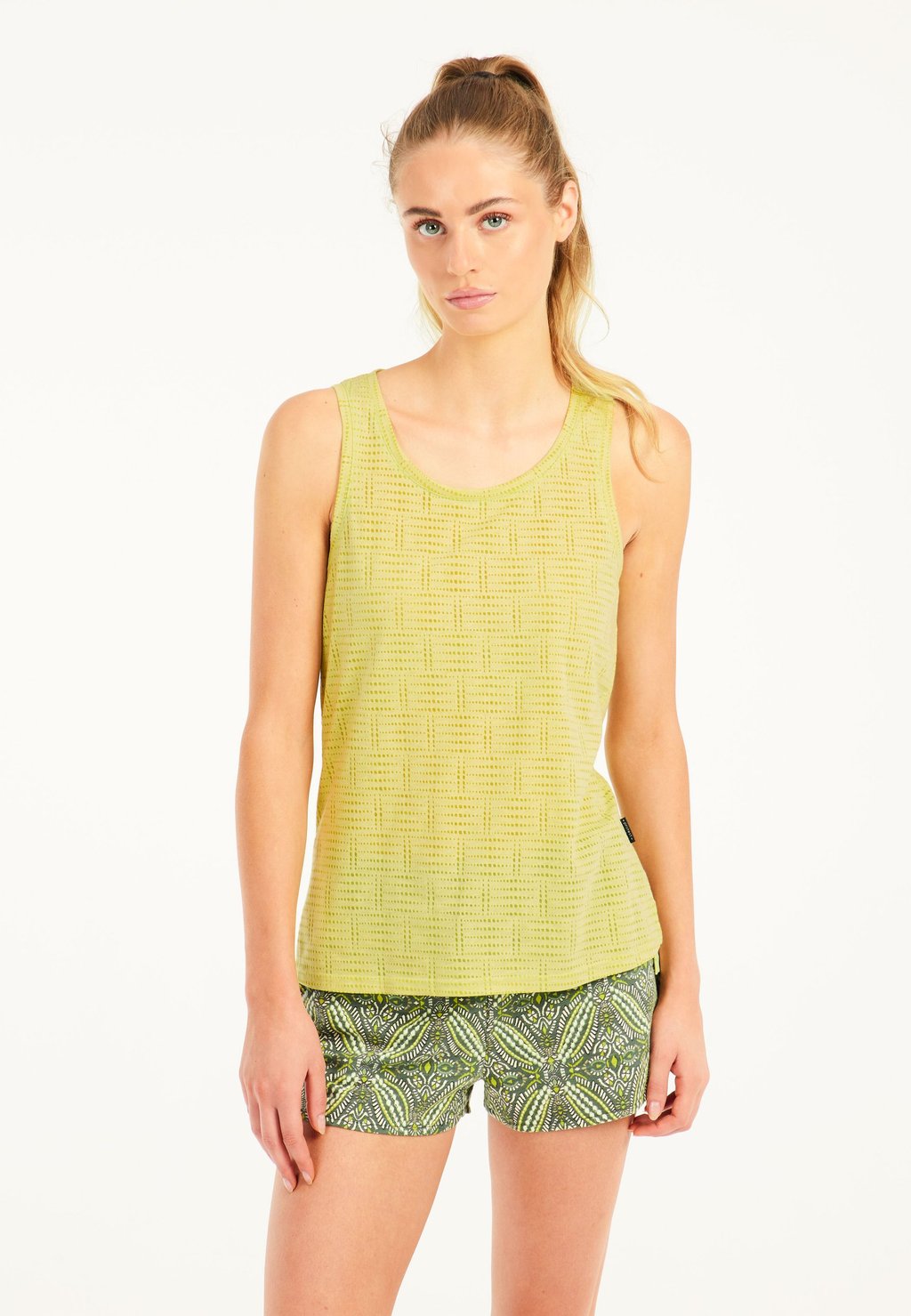 Топ Protest, светло-зеленый
Топ Protest, светло-зеленый