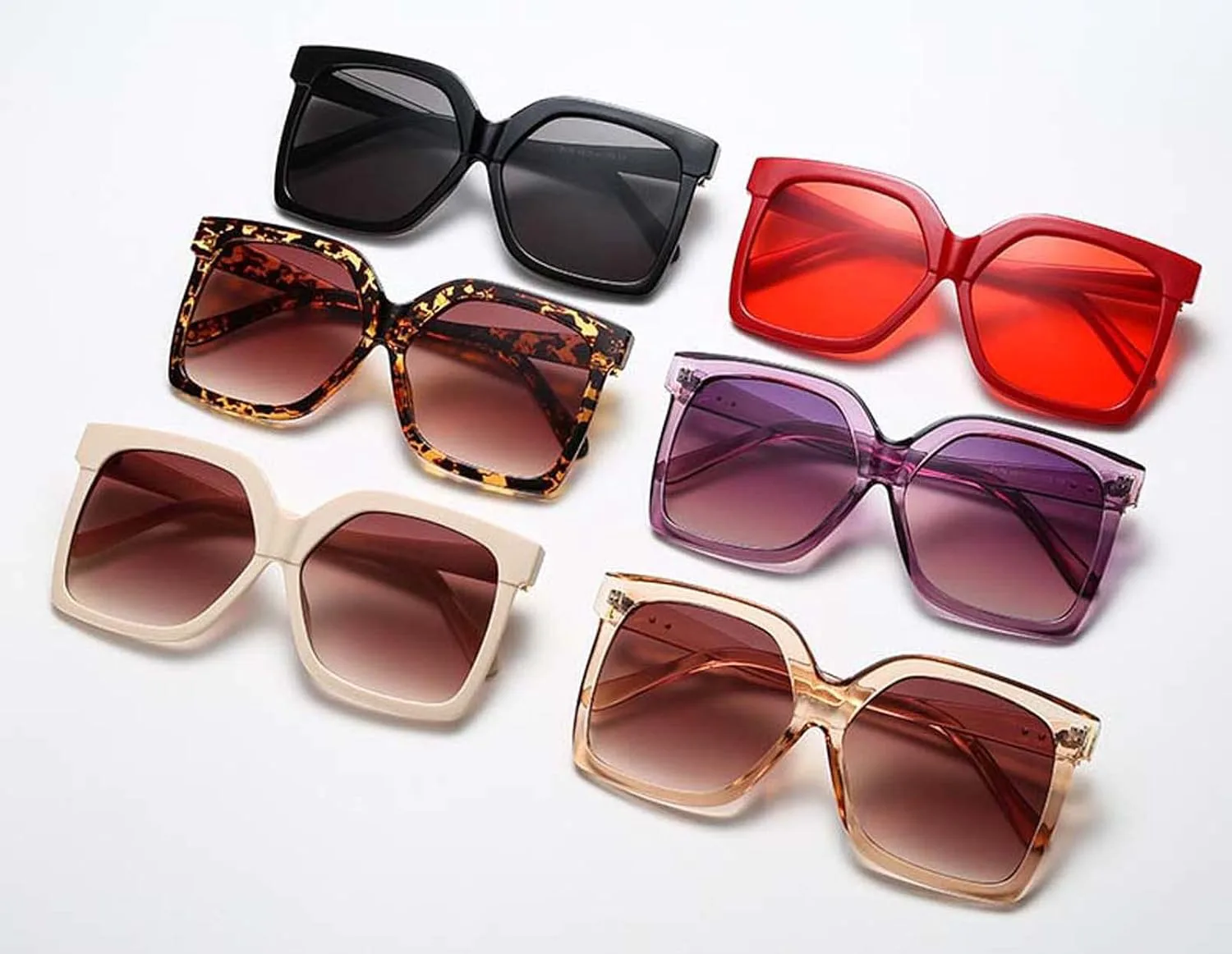 Солнцезащитные очки для уличной стрельбы с крупной оправой 2026 года для мужчин и женщин, праздничные солнцезащитные очки (Цвет: E, Размер: Средний) MTZJH, E
Солнцезащитные очки для уличной стрельбы с крупной оправой 2026 года для мужчин и женщин, праздничные солнцезащитные очки (Цвет: E, Размер: Средний) MTZJH, E