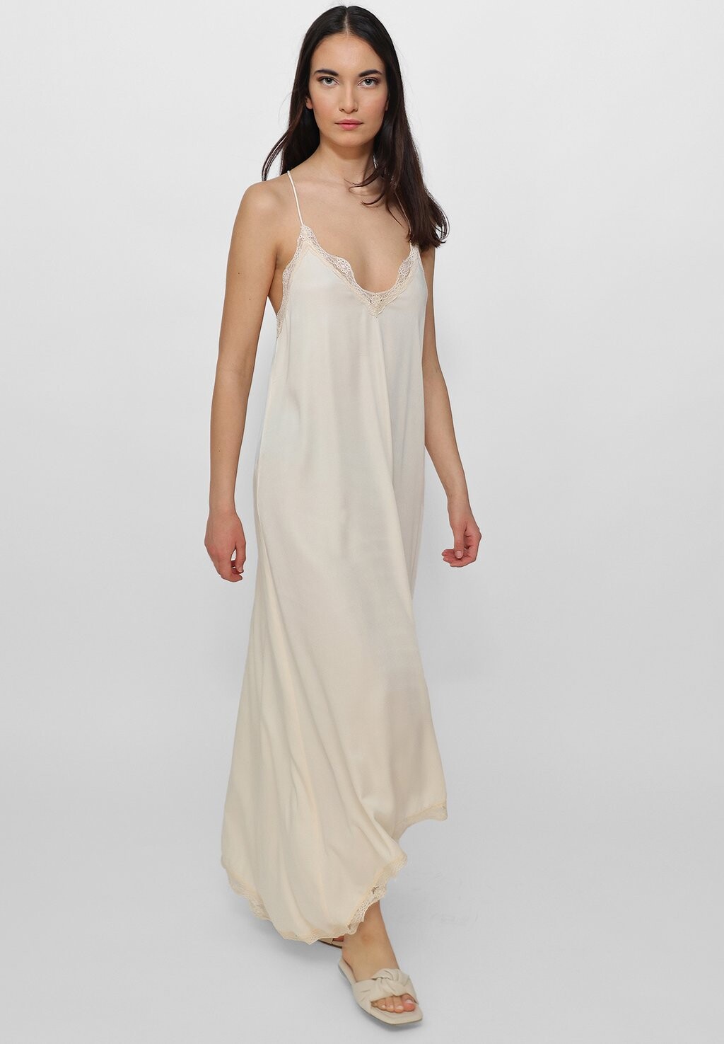 Платье макси Nassau, бежевый
Платье макси Nassau, бежевый