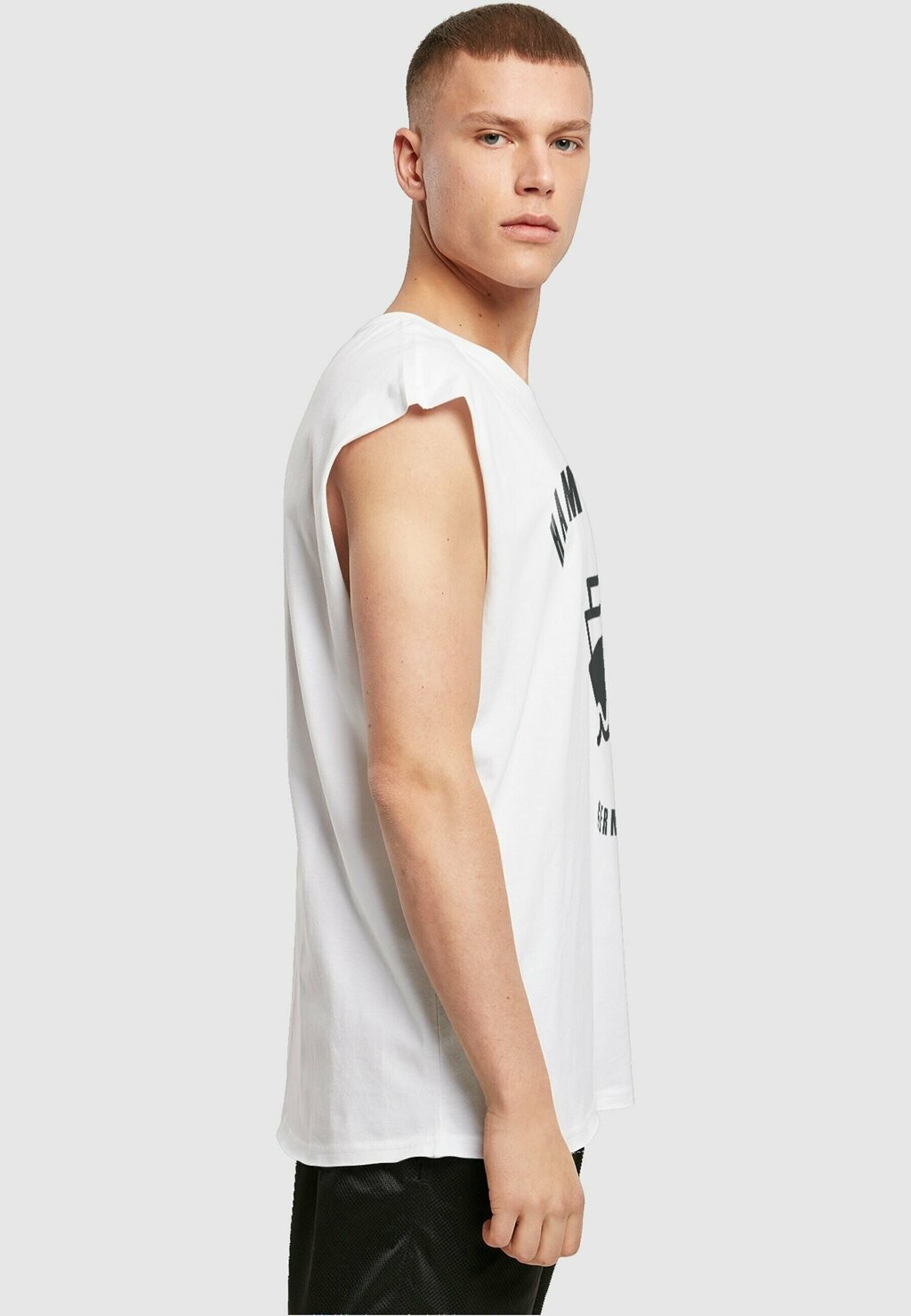 Топ HAMBURG SLEEVELESS TEE Merchcode, белый
Топ HAMBURG SLEEVELESS TEE Merchcode, белый