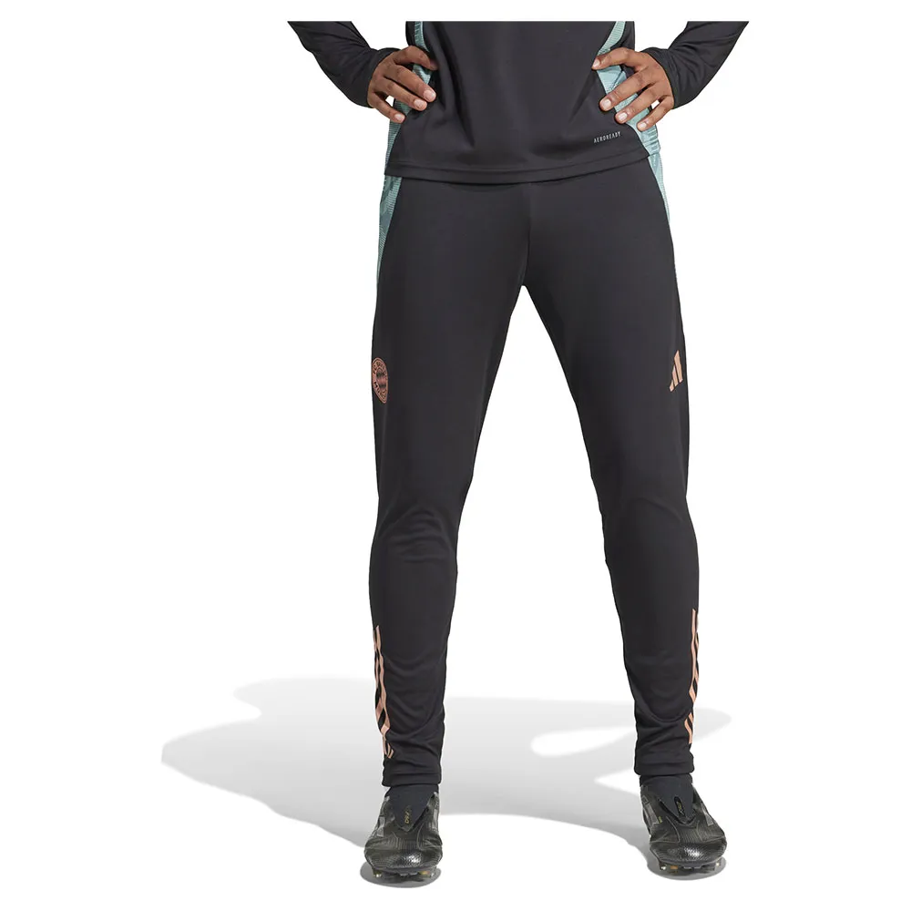 Спортивные брюки adidas FC Bayern Tiro 24 Training, черный
Спортивные брюки adidas FC Bayern Tiro 24 Training, черный