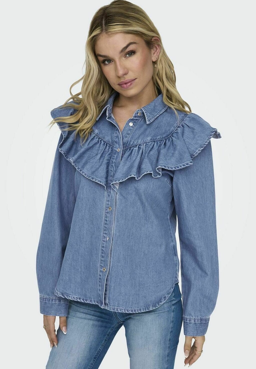 Рубашка Locker Geschnitten Ärmelbündchen Mit Knopf ONLY, цвет medium blue denim
Рубашка Locker Geschnitten Ärmelbündchen Mit Knopf ONLY, цвет medium blue denim