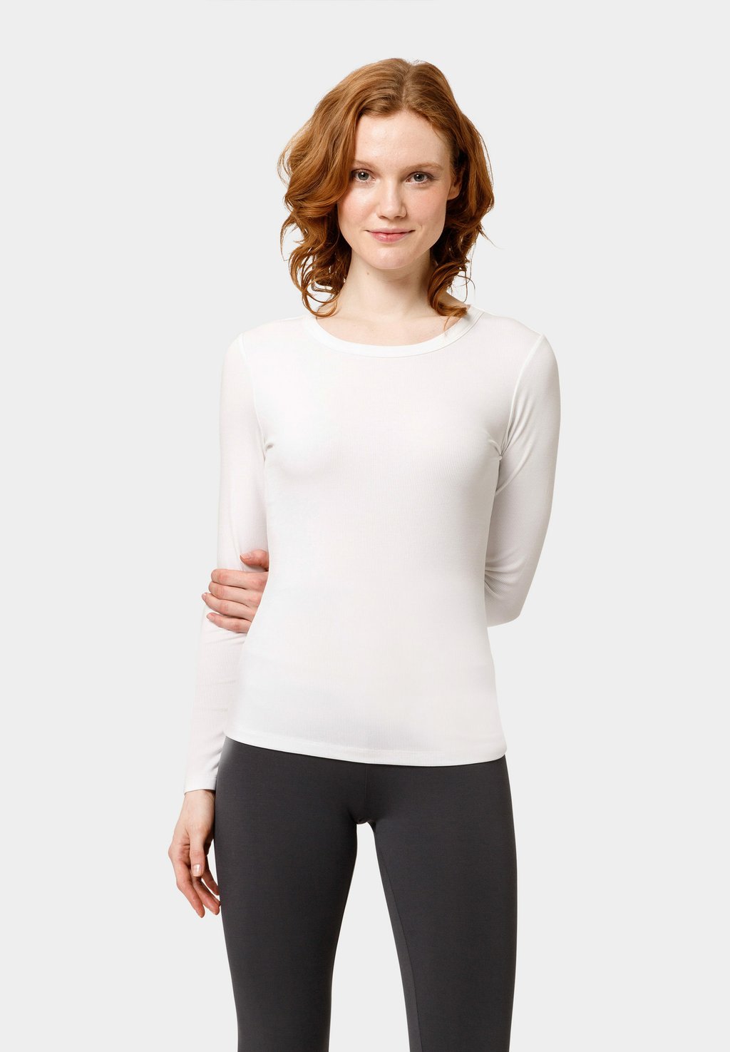 Топ с длинными рукавами RYLIEE Rib Les Lunes, белый
Топ с длинными рукавами RYLIEE Rib Les Lunes, белый