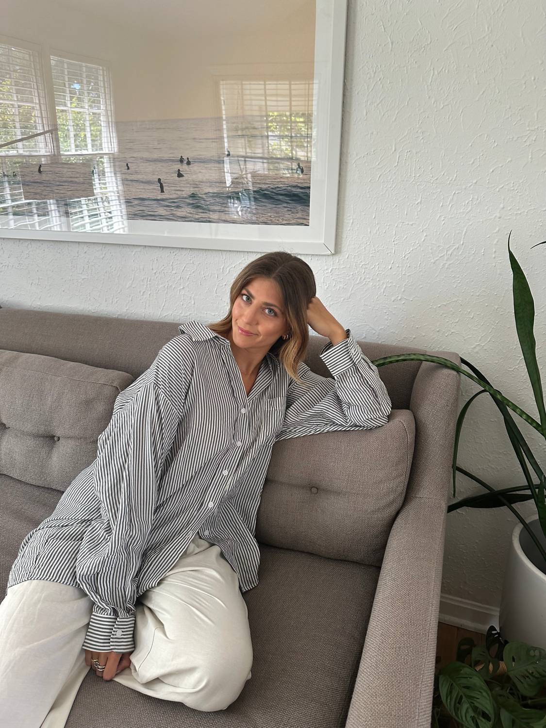 Тринити полосатая оверсайз блуза с пуговицами в синем цвете Things Between
Тринити полосатая оверсайз блуза с пуговицами в синем цвете Things Between