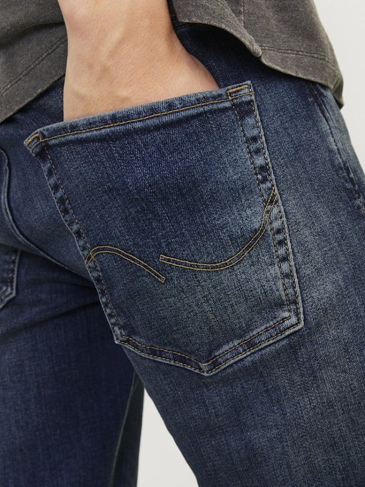 Джинсы Slim Fit для мужчин синего цвета Jack & Jones
Джинсы Slim Fit для мужчин синего цвета Jack & Jones