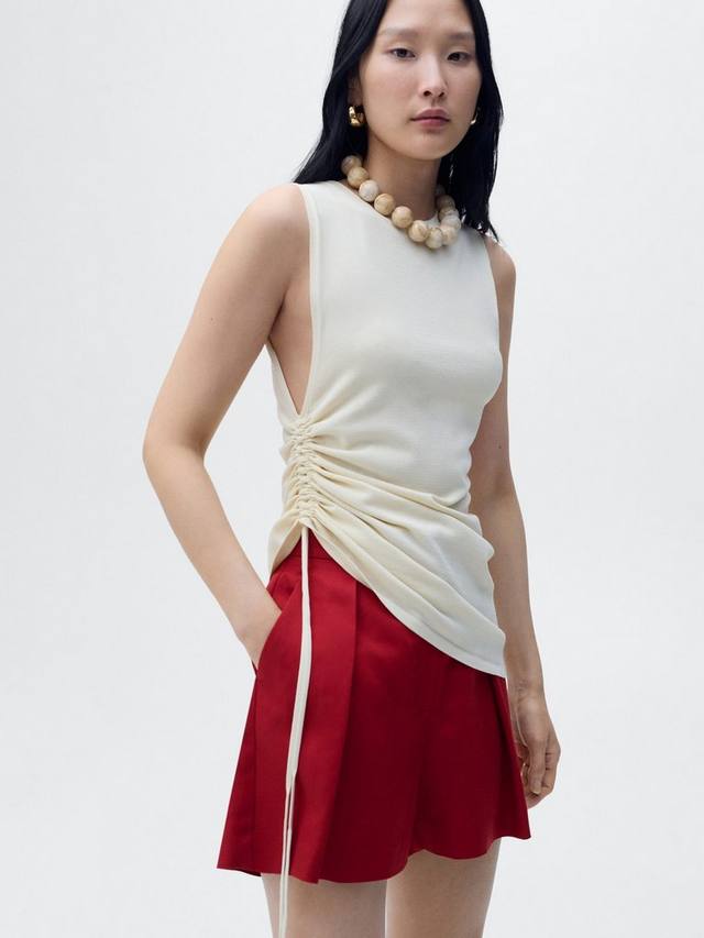 Свободные шорты Max Mango
Свободные шорты Max Mango