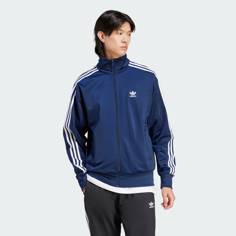 Спортивный костюм Adidas Adicolor Classics Firebird Track Jacket, темный индиго
Спортивный костюм Adidas Adicolor Classics Firebird Track Jacket, темный индиго