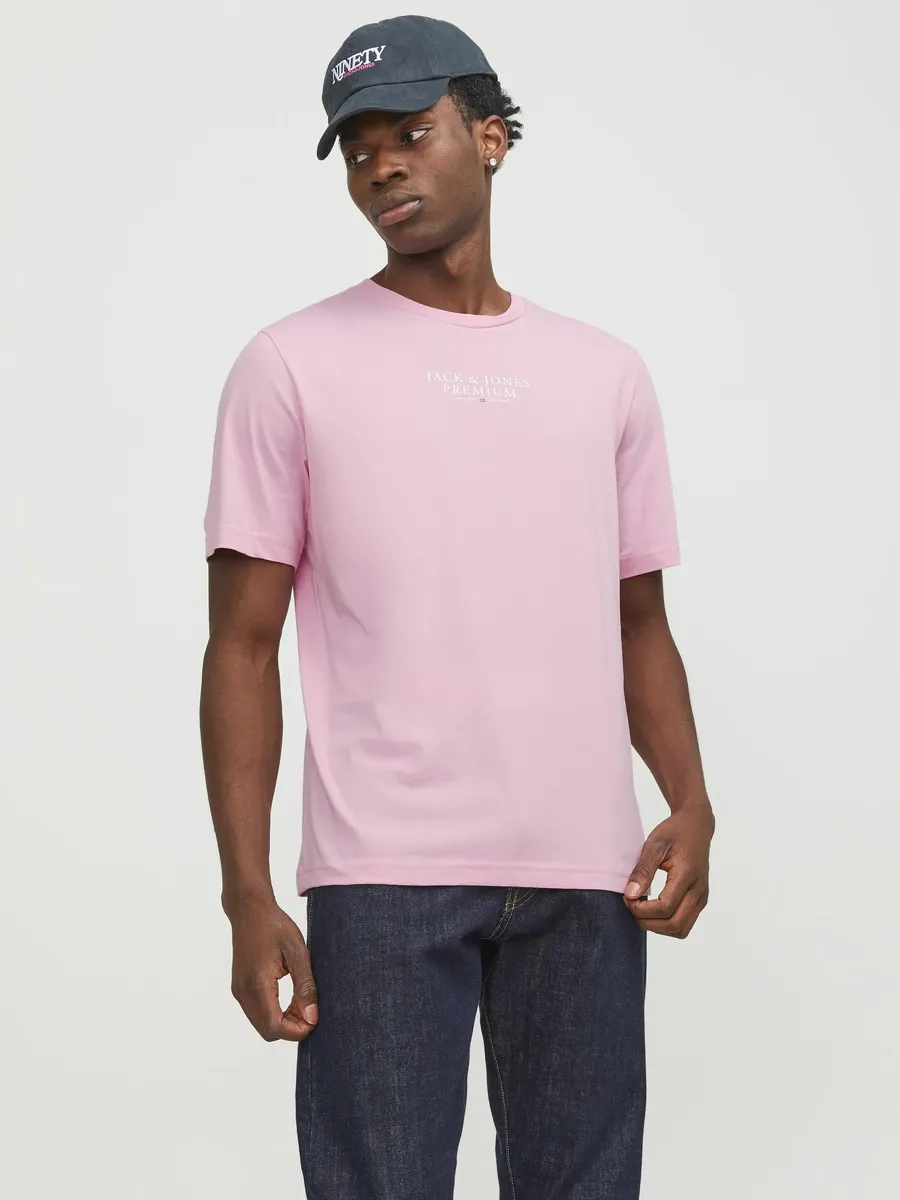 Рубашка с круглым вырезом Jack & Jones "JPRBLUARCHIE TEE CREW NECK", цвет Prism Pink
Рубашка с круглым вырезом Jack & Jones "JPRBLUARCHIE TEE CREW NECK", цвет Prism Pink