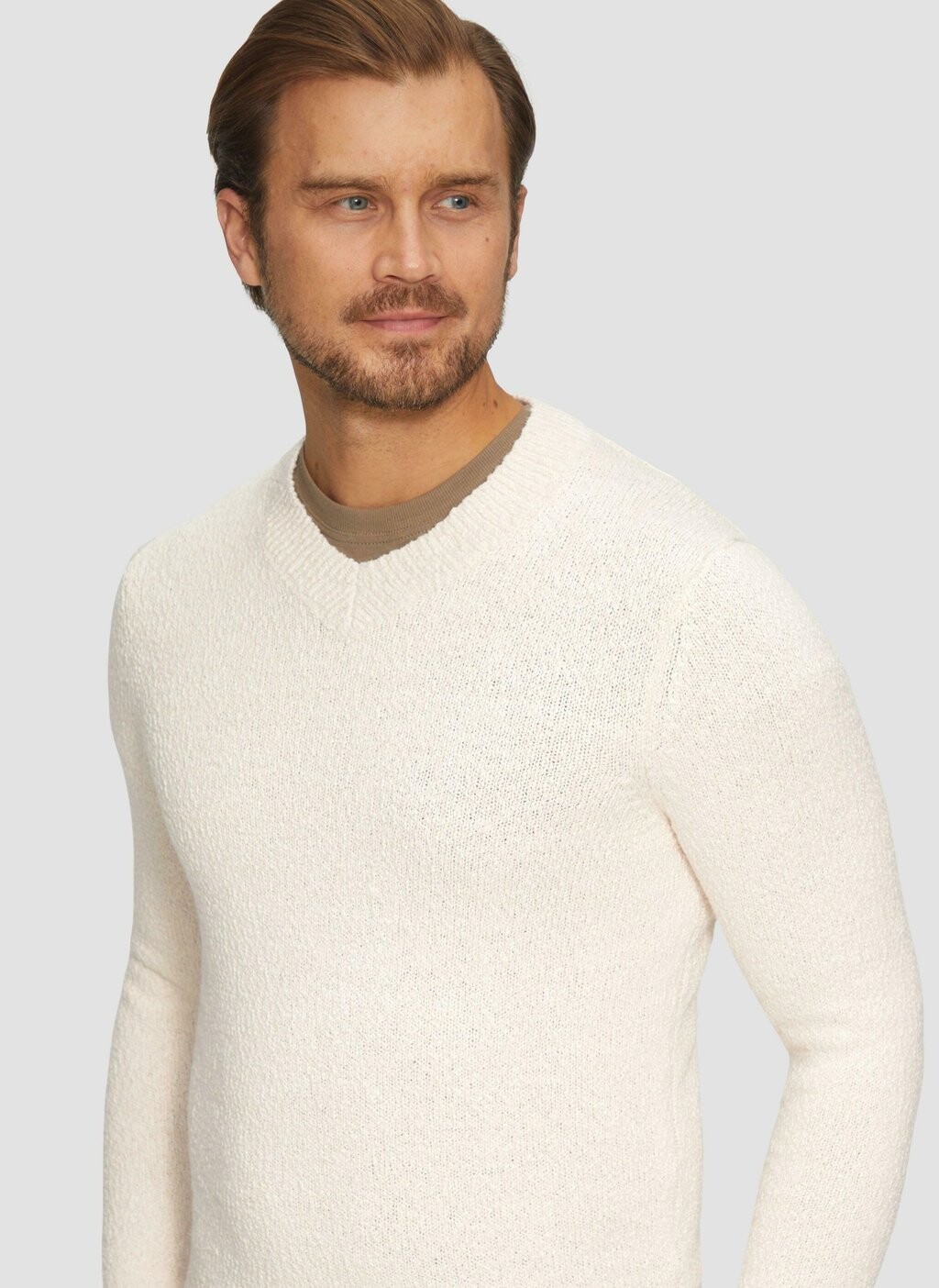 Джемпер MIT V AUSSCHNITT s.Oliver, молочный
Джемпер MIT V AUSSCHNITT s.Oliver, молочный