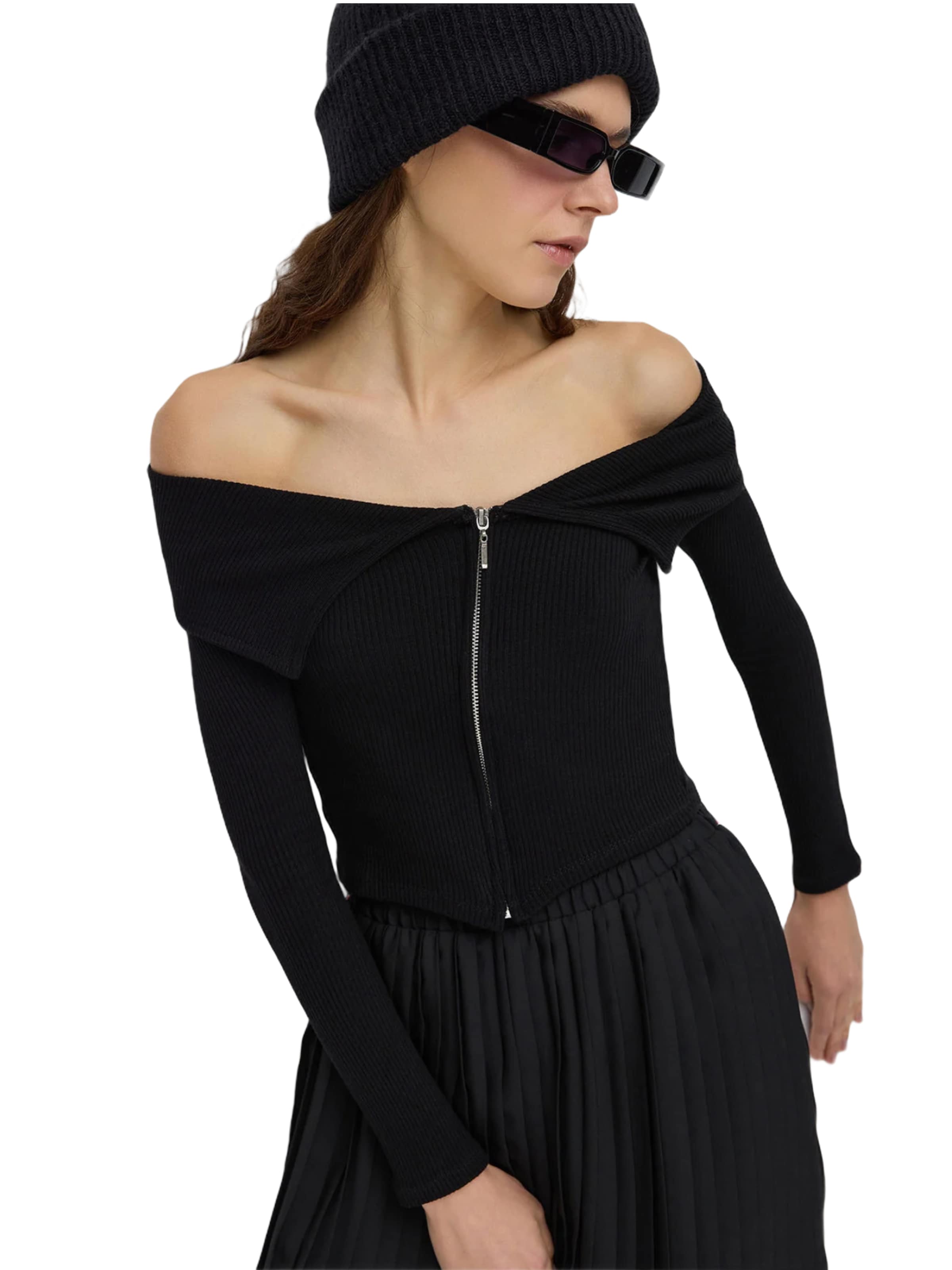 No Matter What Лонгслив в черном цвете
No Matter What Лонгслив в черном цвете