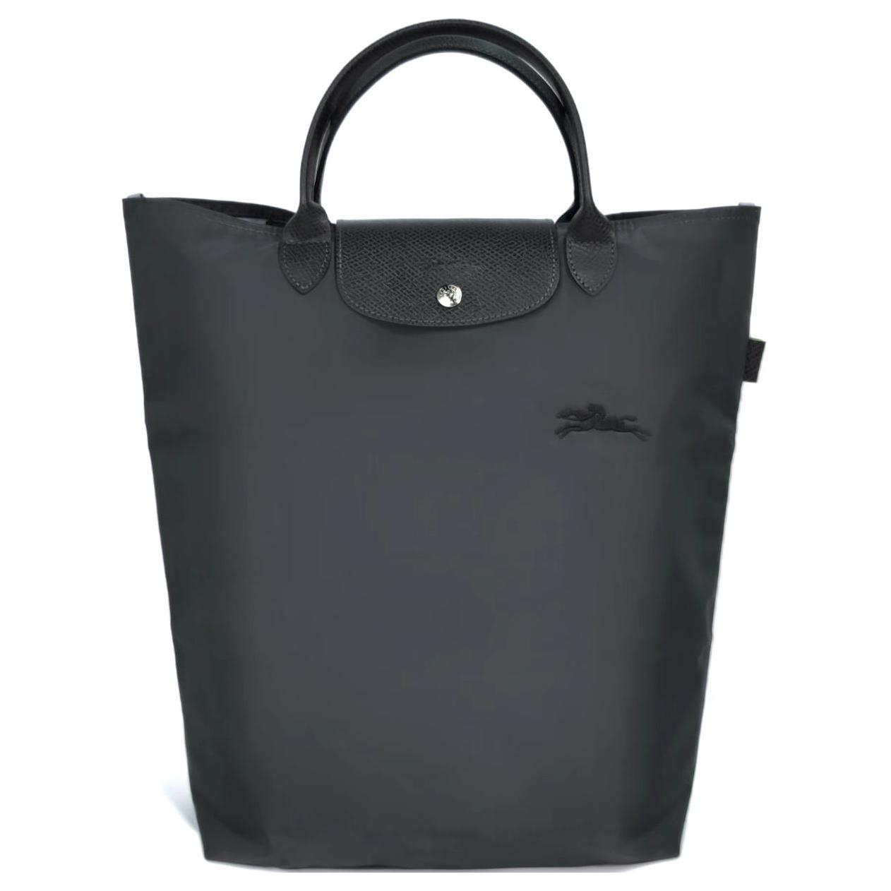 LONGCHAMP Сумка Le Pliage Canvas средняя женская графитово-серая
LONGCHAMP Сумка Le Pliage Canvas средняя женская графитово-серая